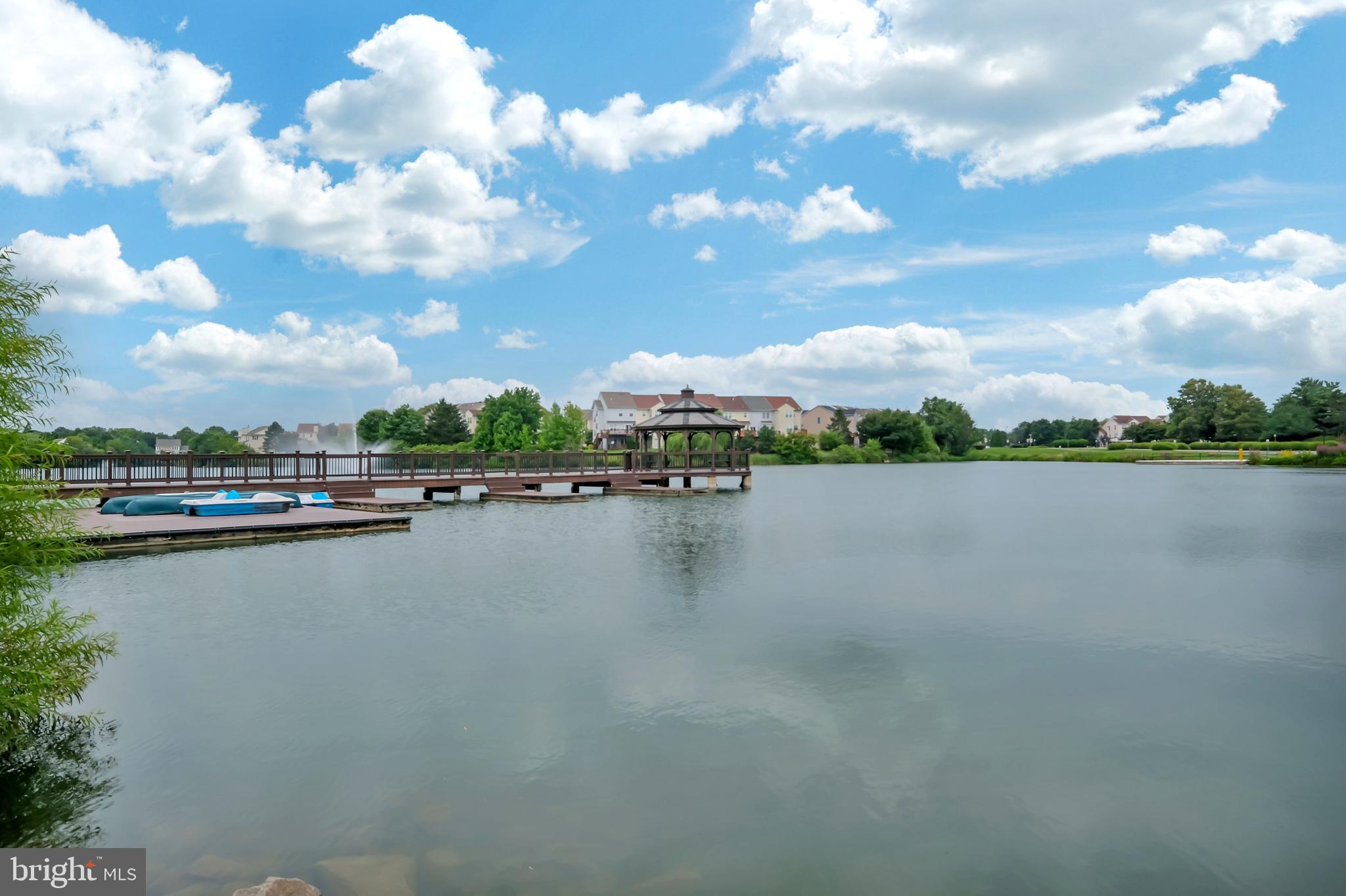 ASHBURN VILLAGE - Residential