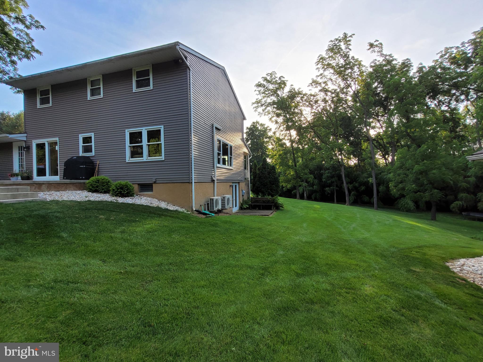 540 WEDGEWOOD DRIVE