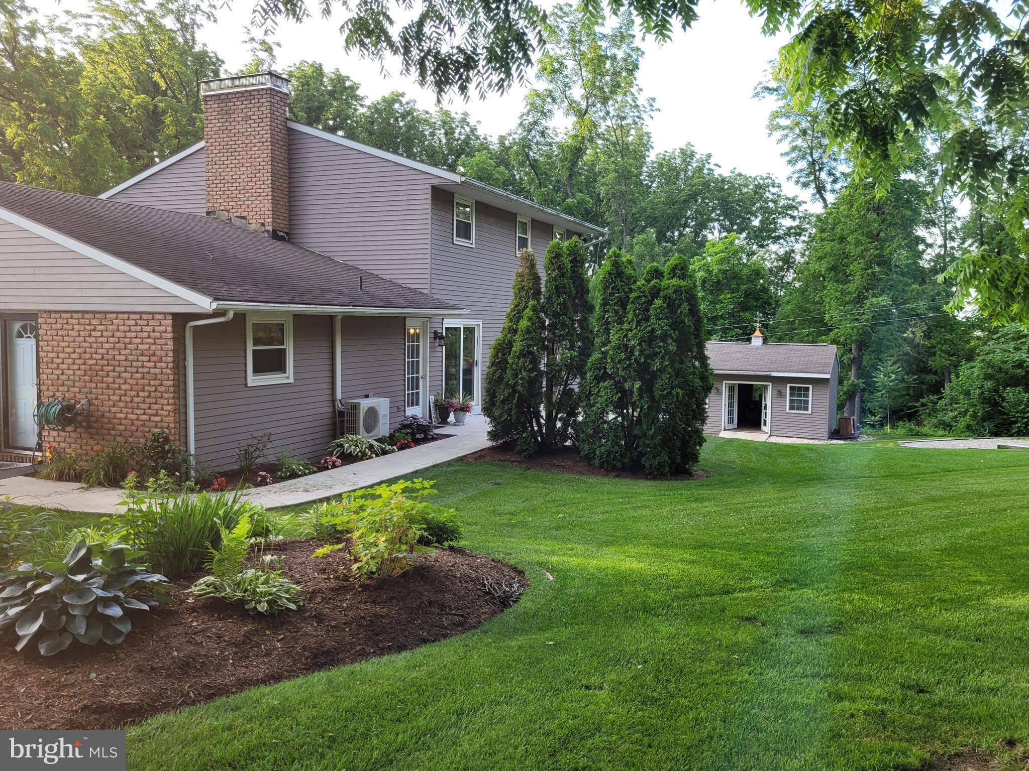 540 WEDGEWOOD DRIVE