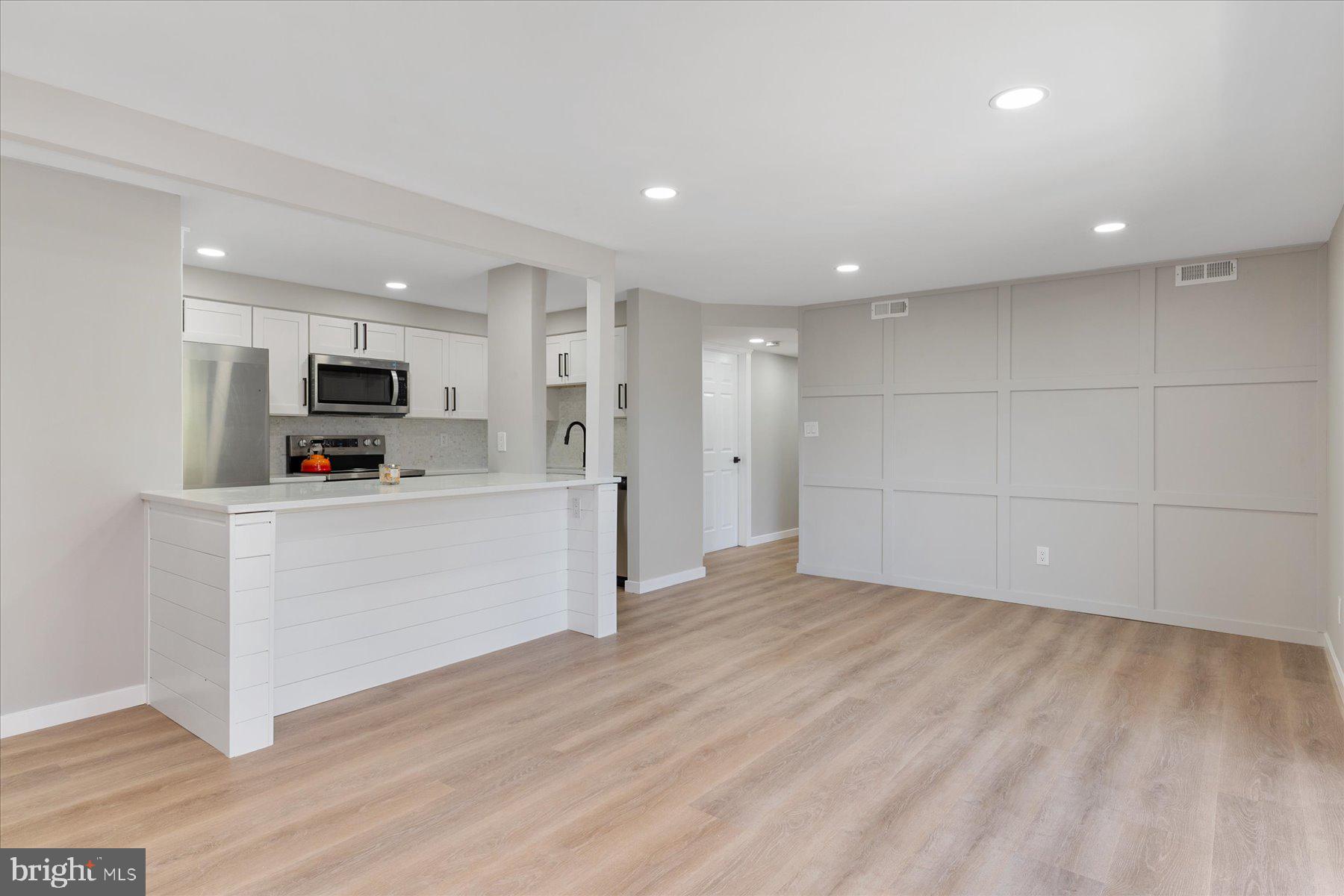 CHESTERFIELD GARDEN CONDOMINIUM - Residential