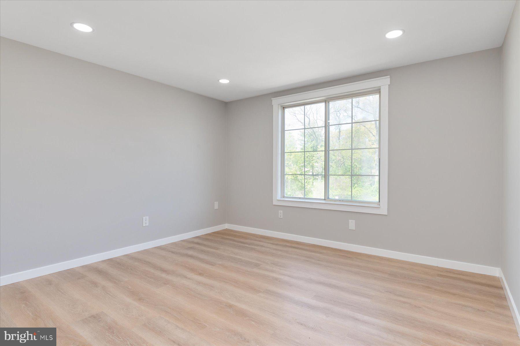 CHESTERFIELD GARDEN CONDOMINIUM - Residential