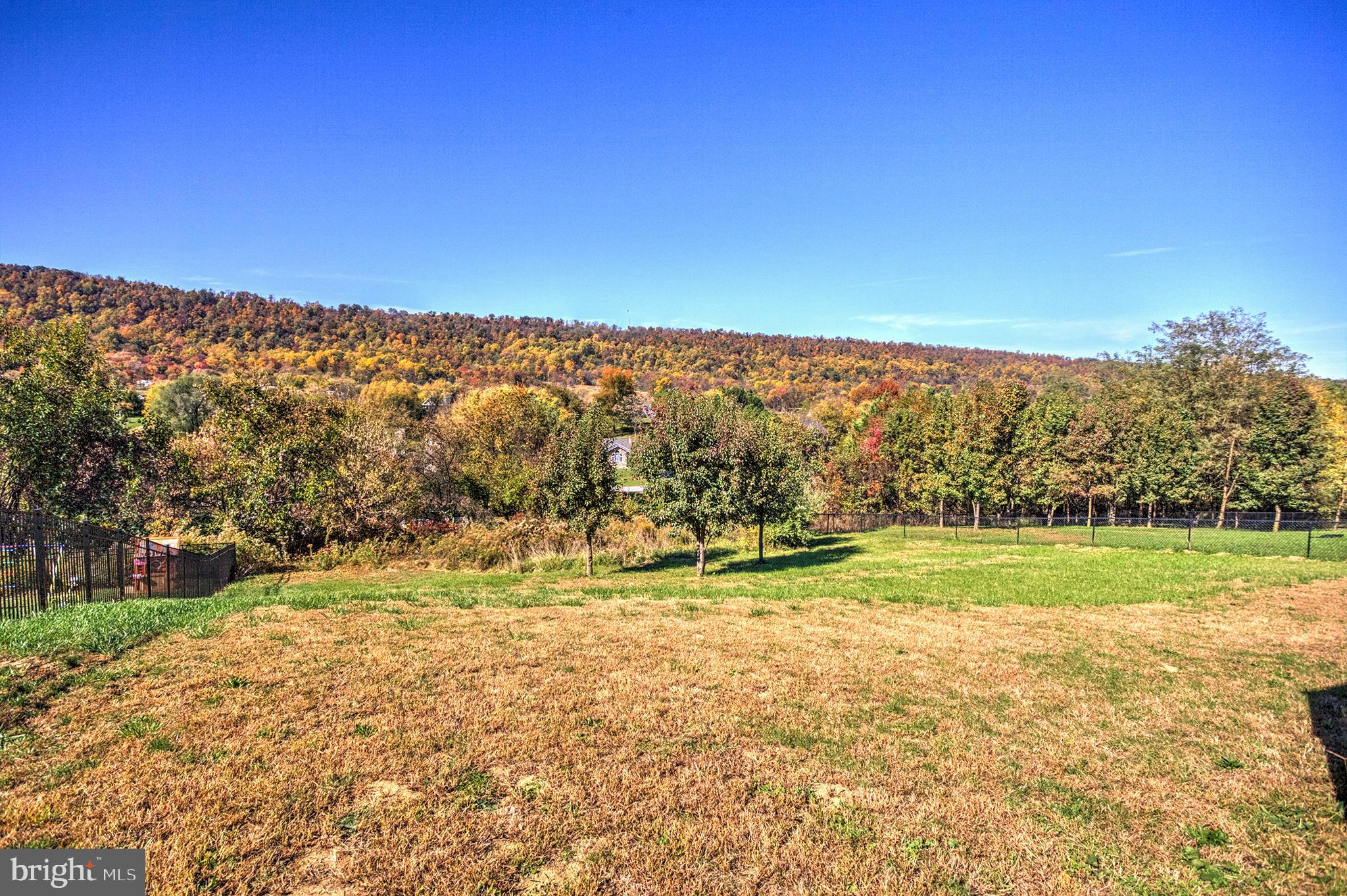 PEBBLE RIDGE - Residential