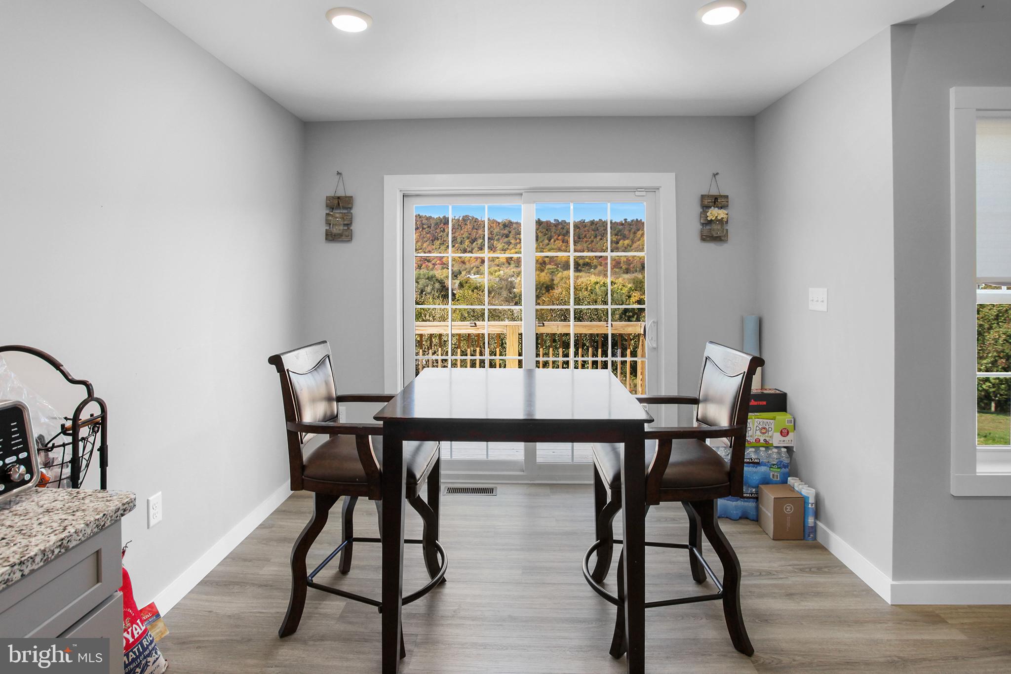 PEBBLE RIDGE - Residential