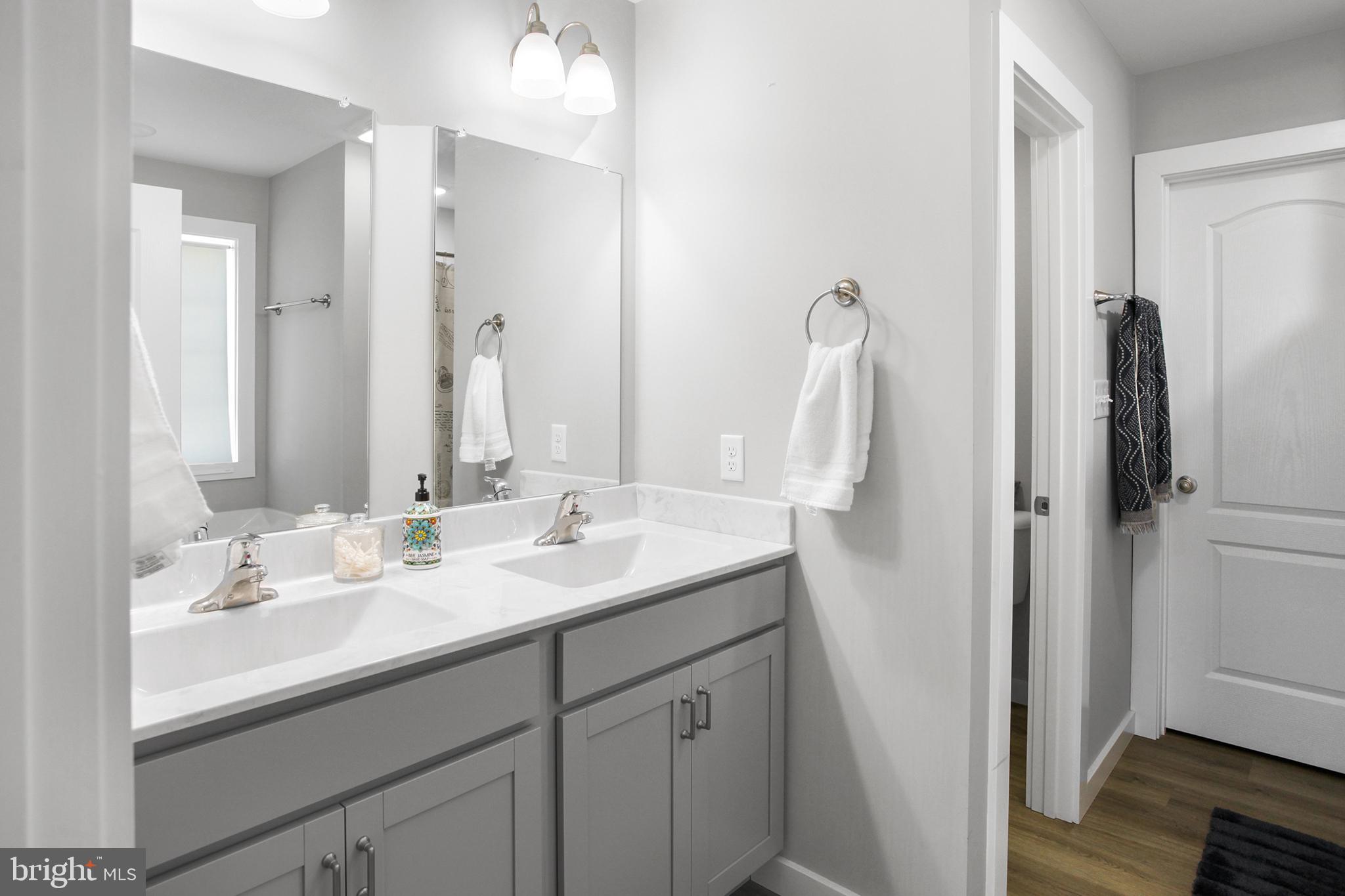 PEBBLE RIDGE - Residential