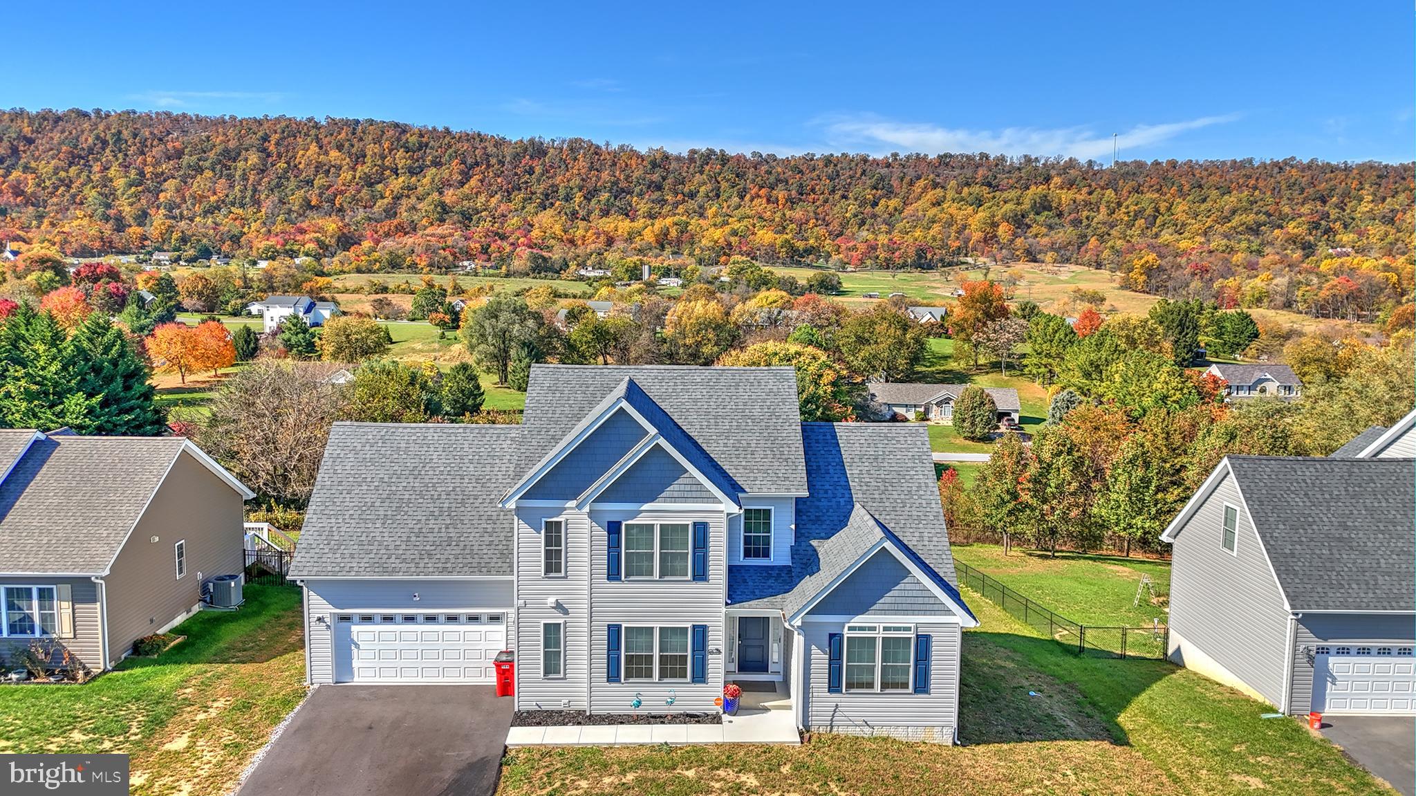 PEBBLE RIDGE - Residential