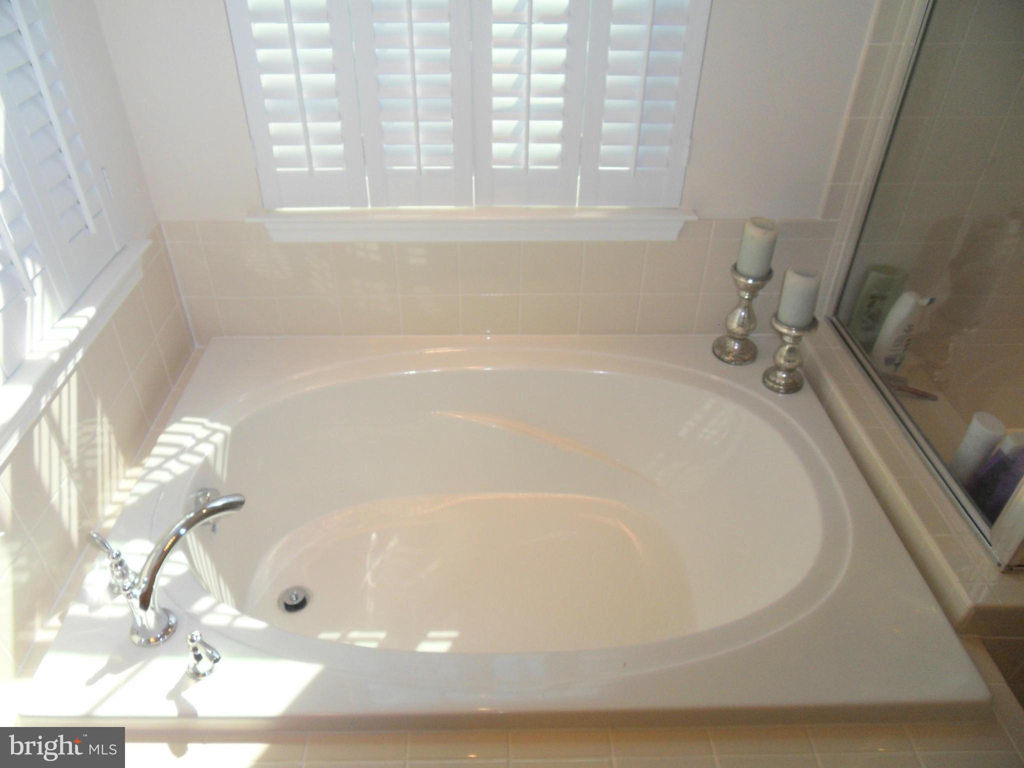 AUTUMN HILLS - Residential