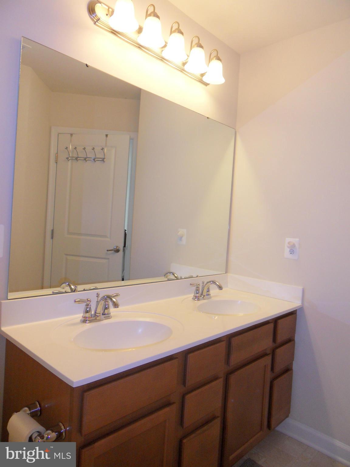 AUTUMN HILLS - Residential