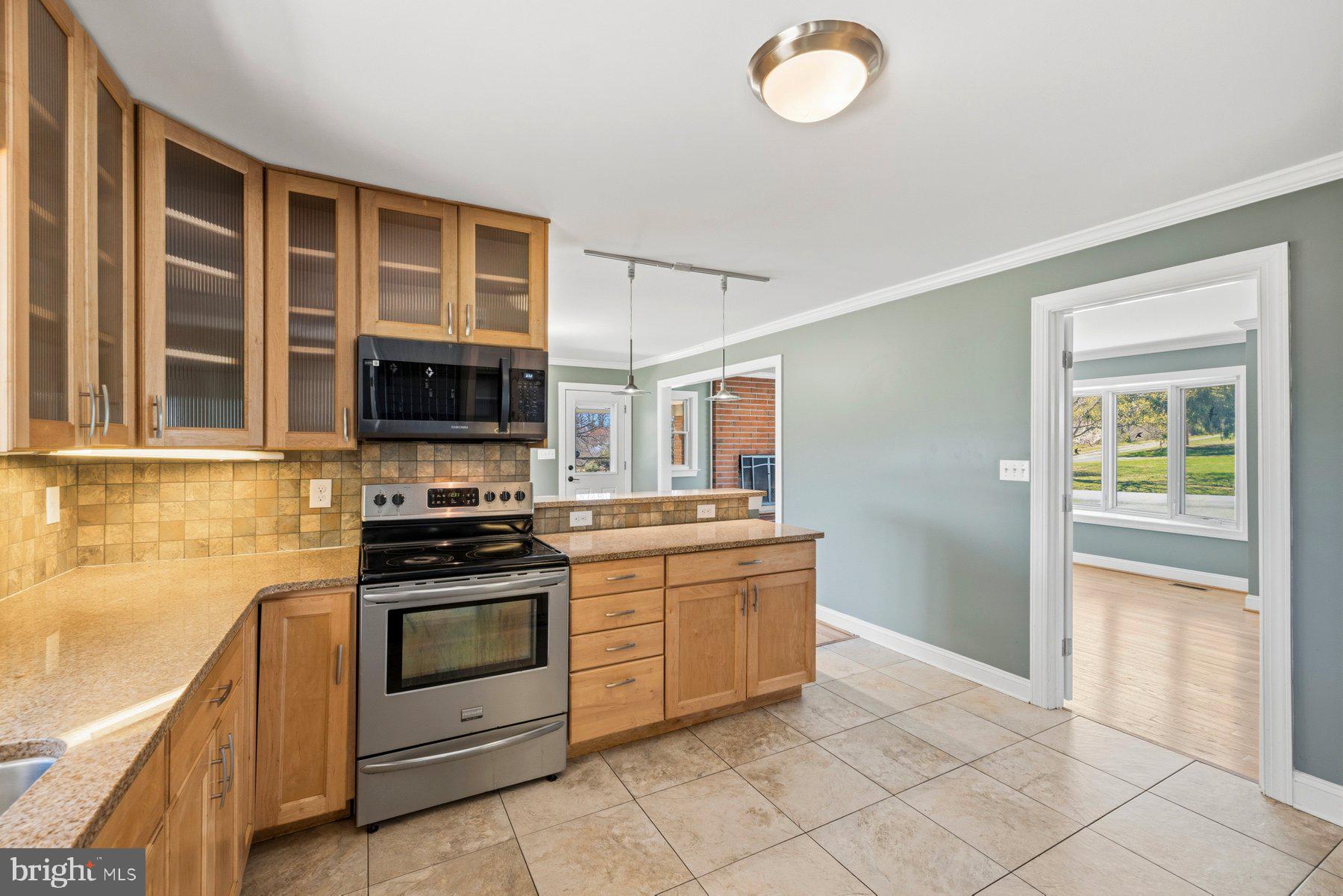 WILTON FARM ACRES - Residential