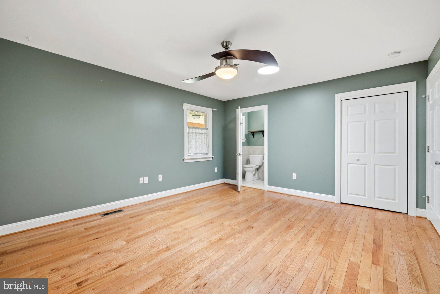 WILTON FARM ACRES - Residential