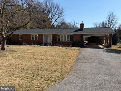 8966 CHAPEL AVENUE ELLICOTT CITY MD 21043