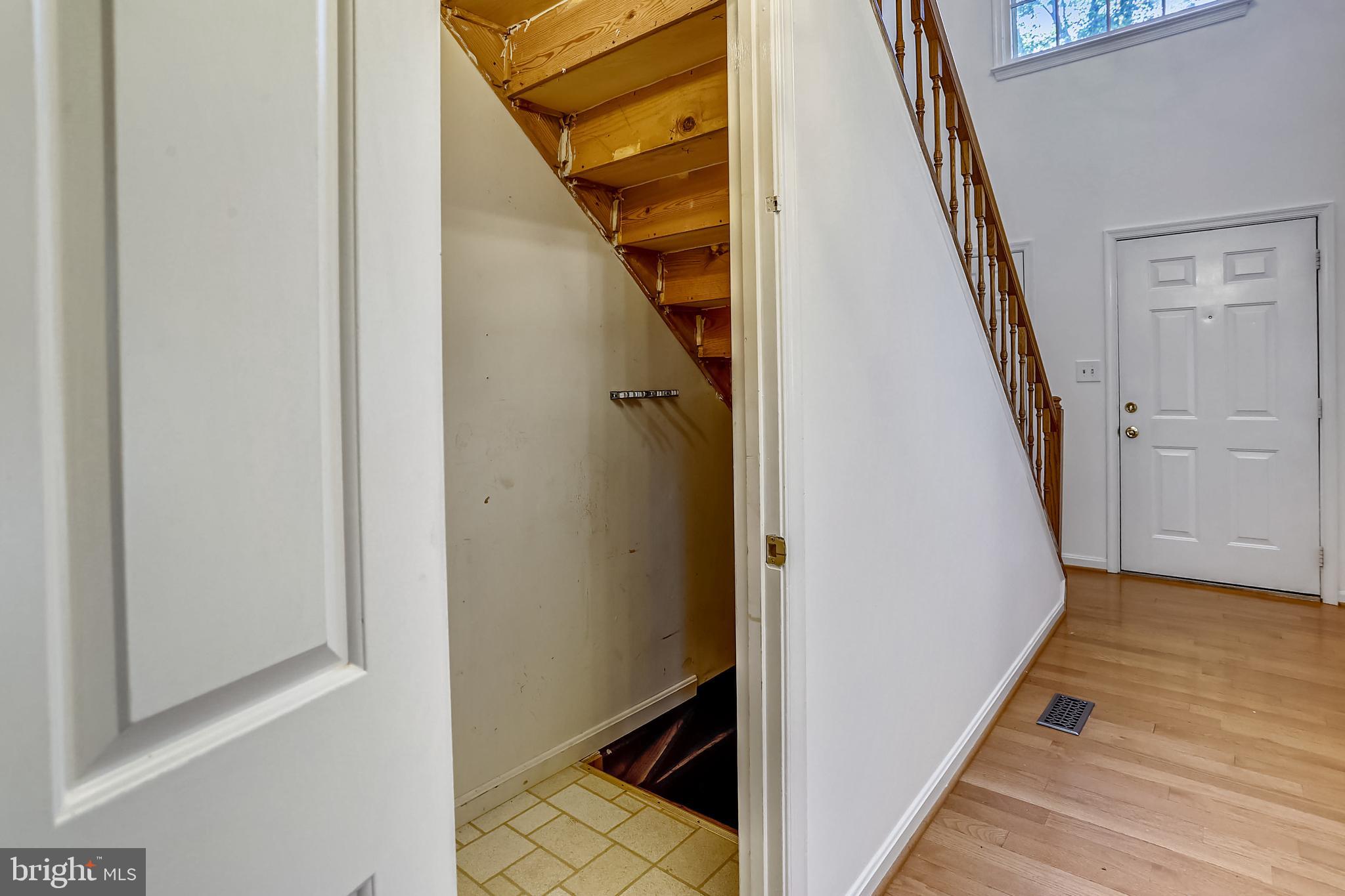 BELLE HAVEN ON THE GREEN - Residential Lease