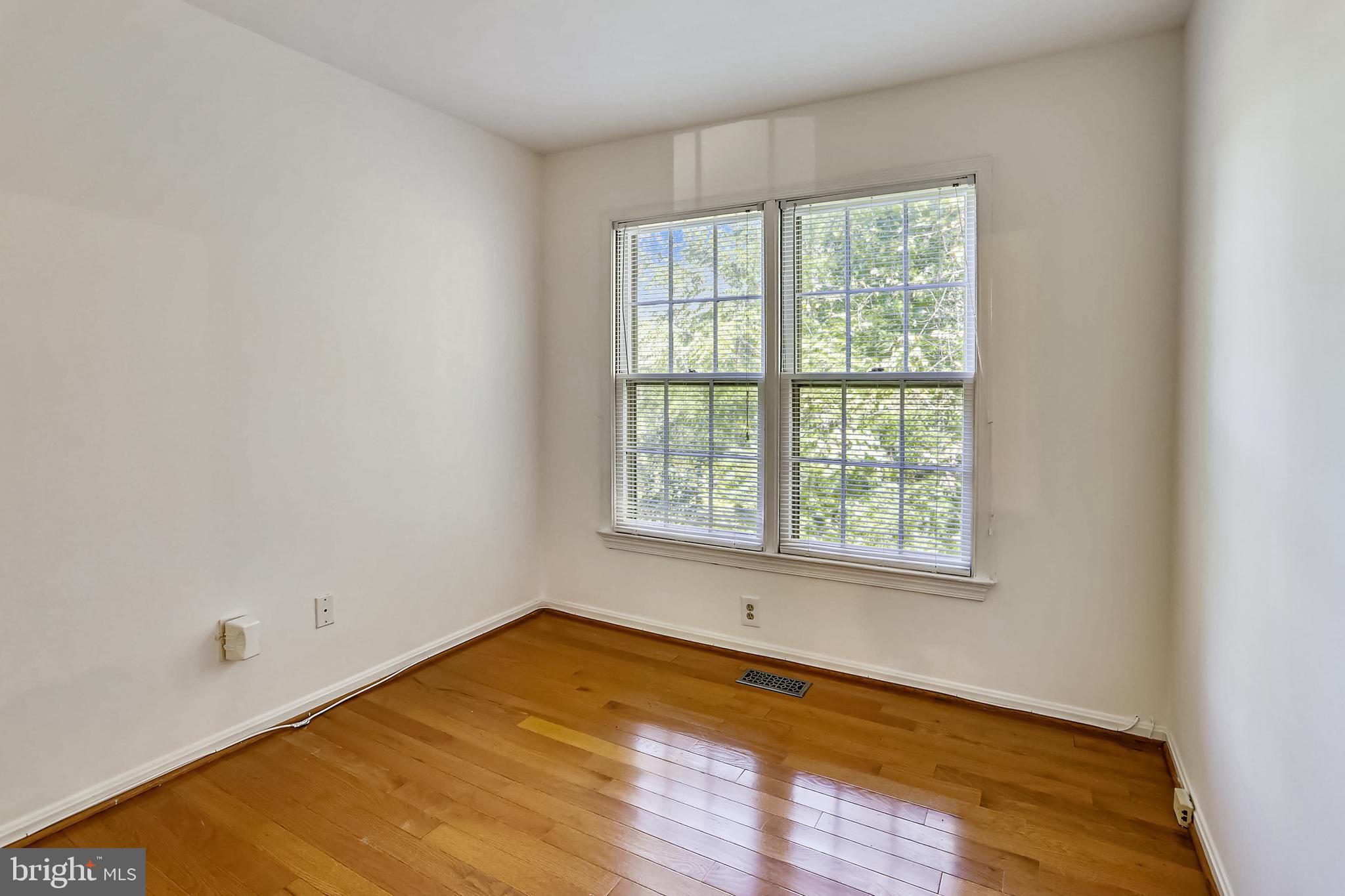 BELLE HAVEN ON THE GREEN - Residential Lease