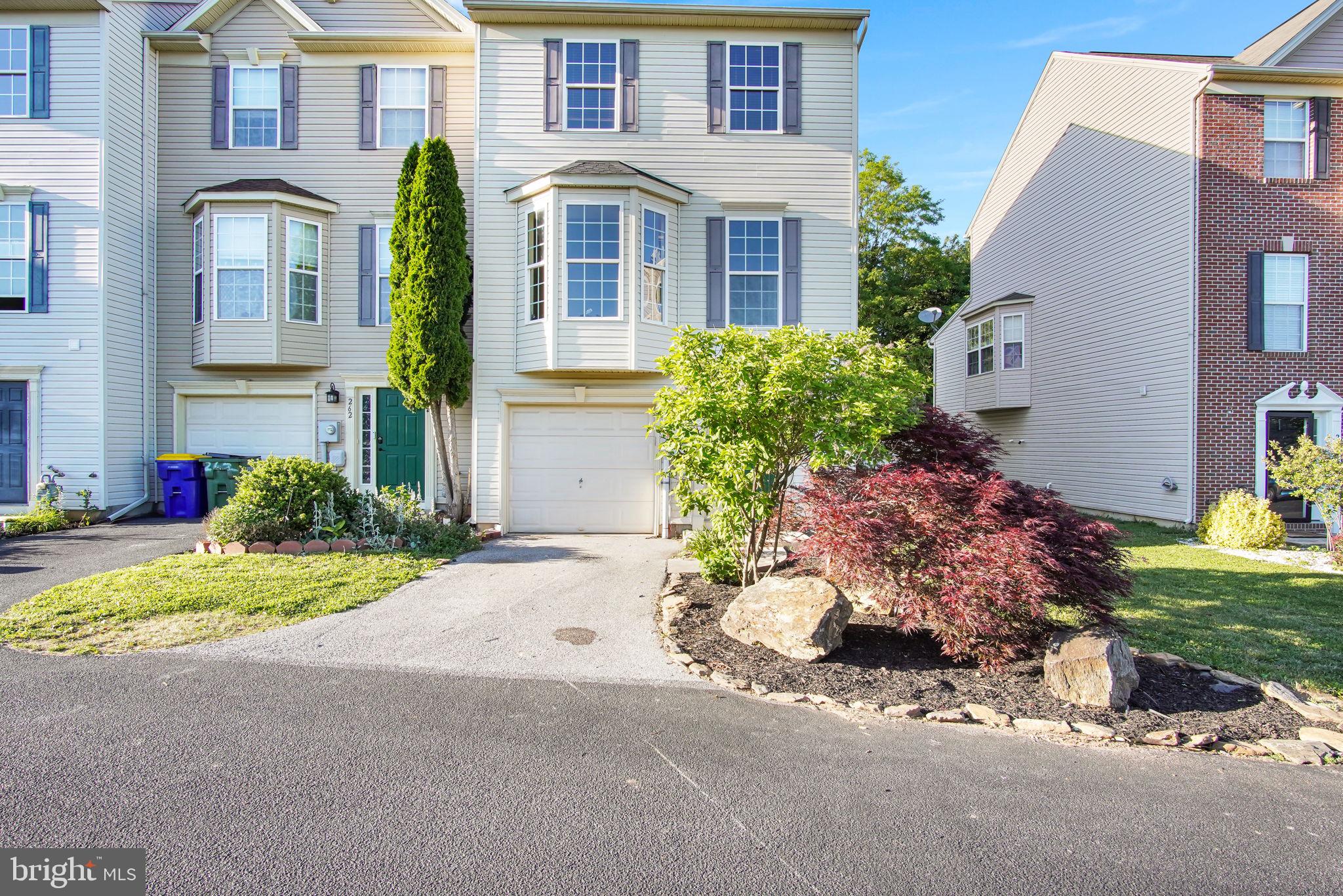 260 COUNTRY RIDGE DRIVE