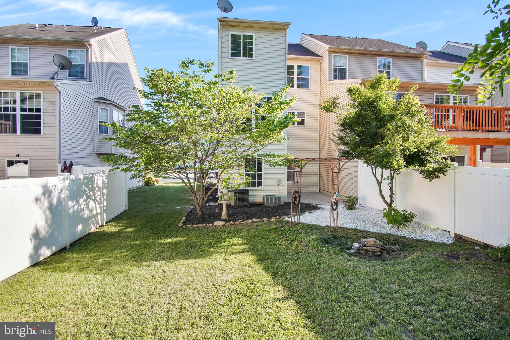 260 COUNTRY RIDGE DRIVE