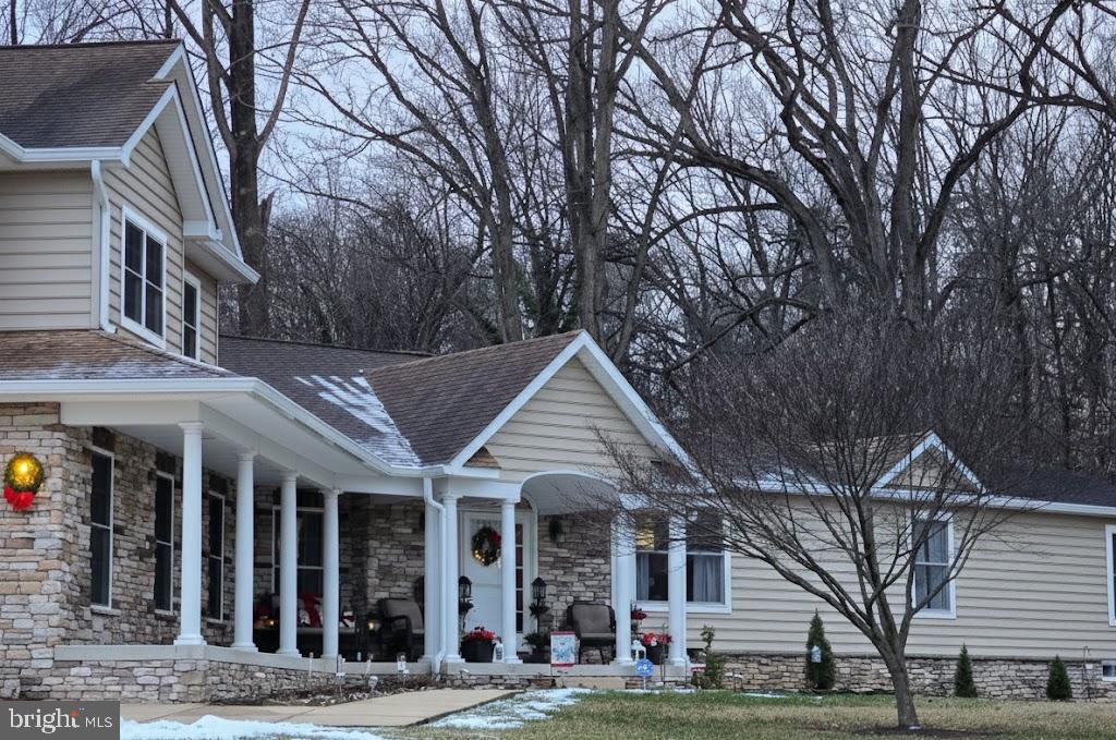 518 N OLD HAMMONDS FERRY ROAD