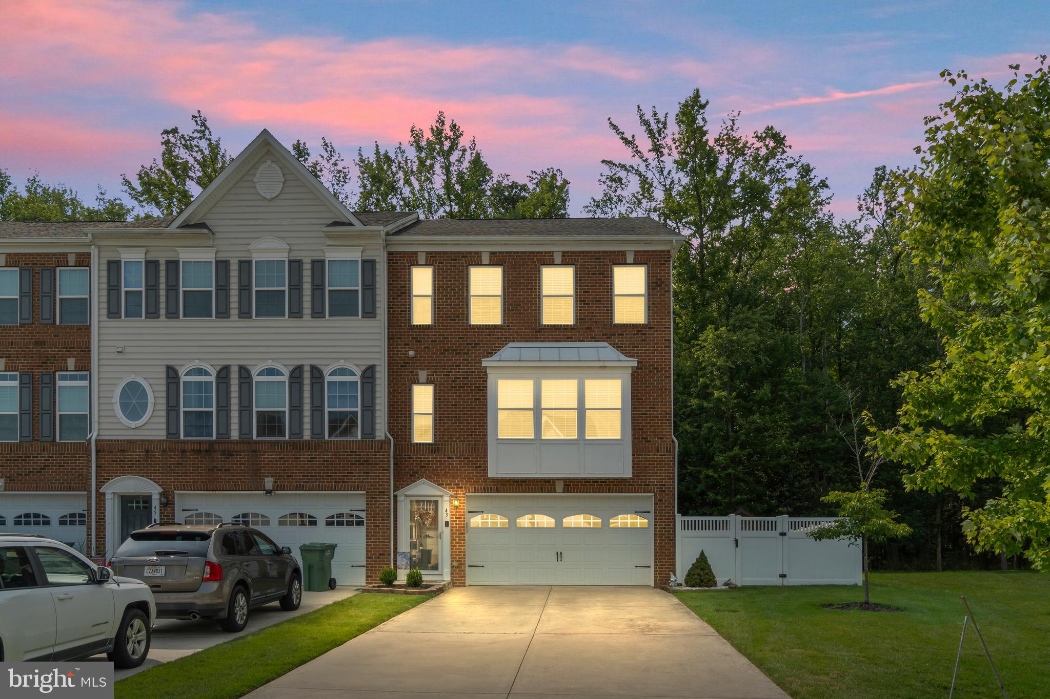 43 ISABELLE COURT