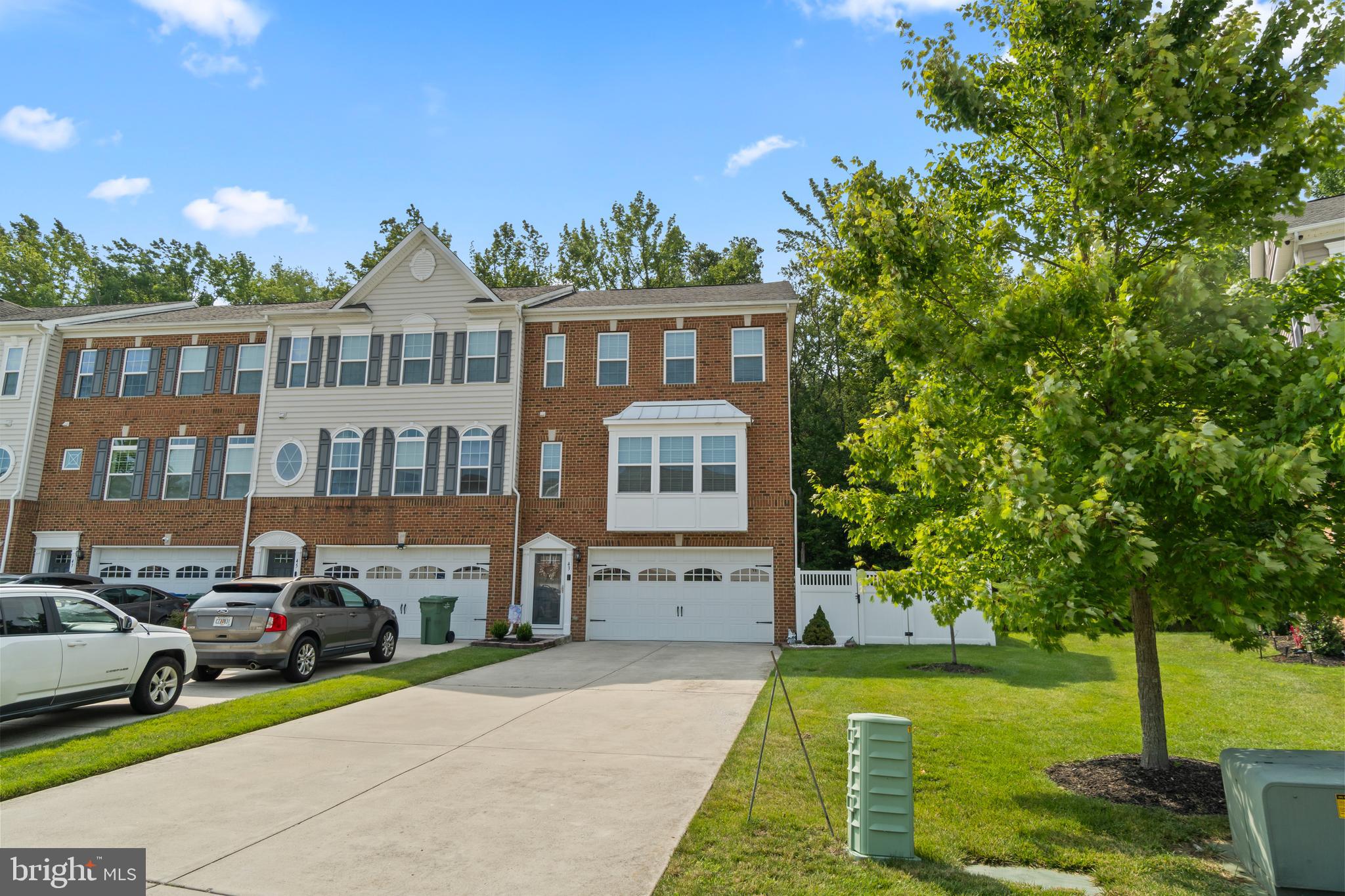 43 ISABELLE COURT