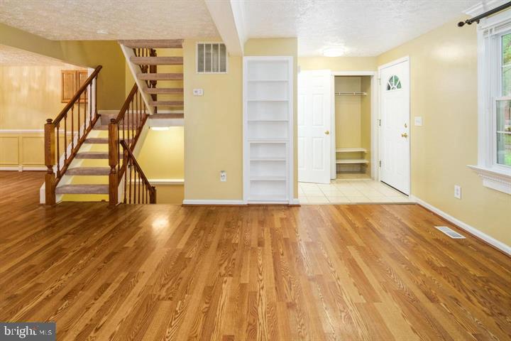 1120 STEVENSON COURT