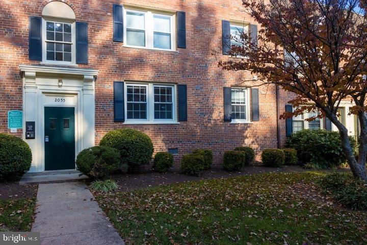 2055 SE 38TH STREET SE 102