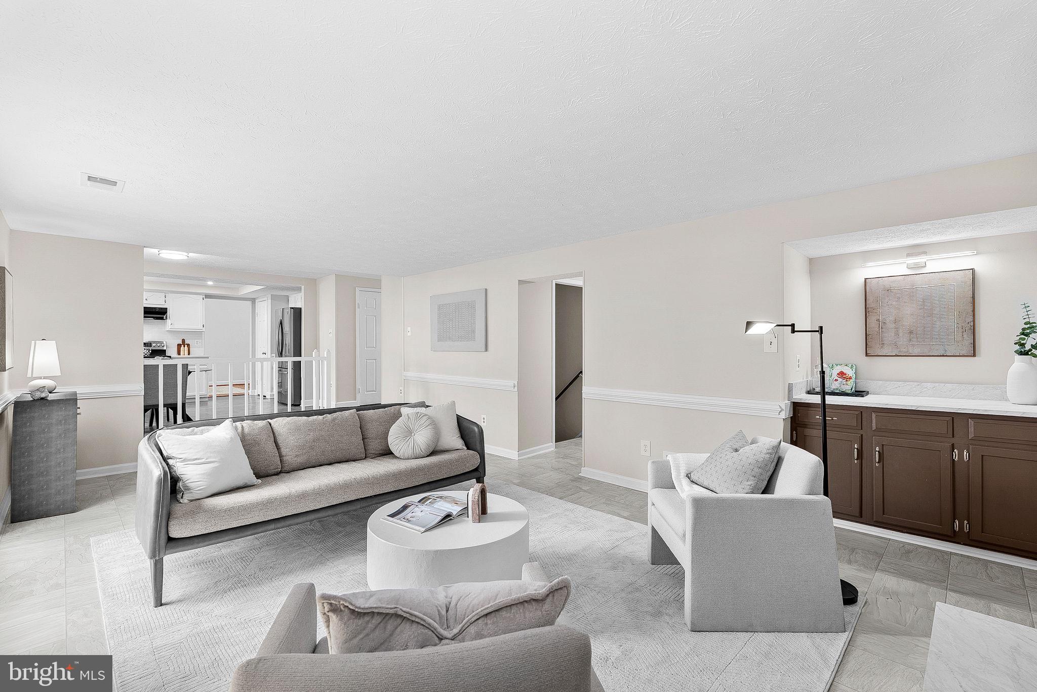 LONGWOOD KNOLLS - Residential