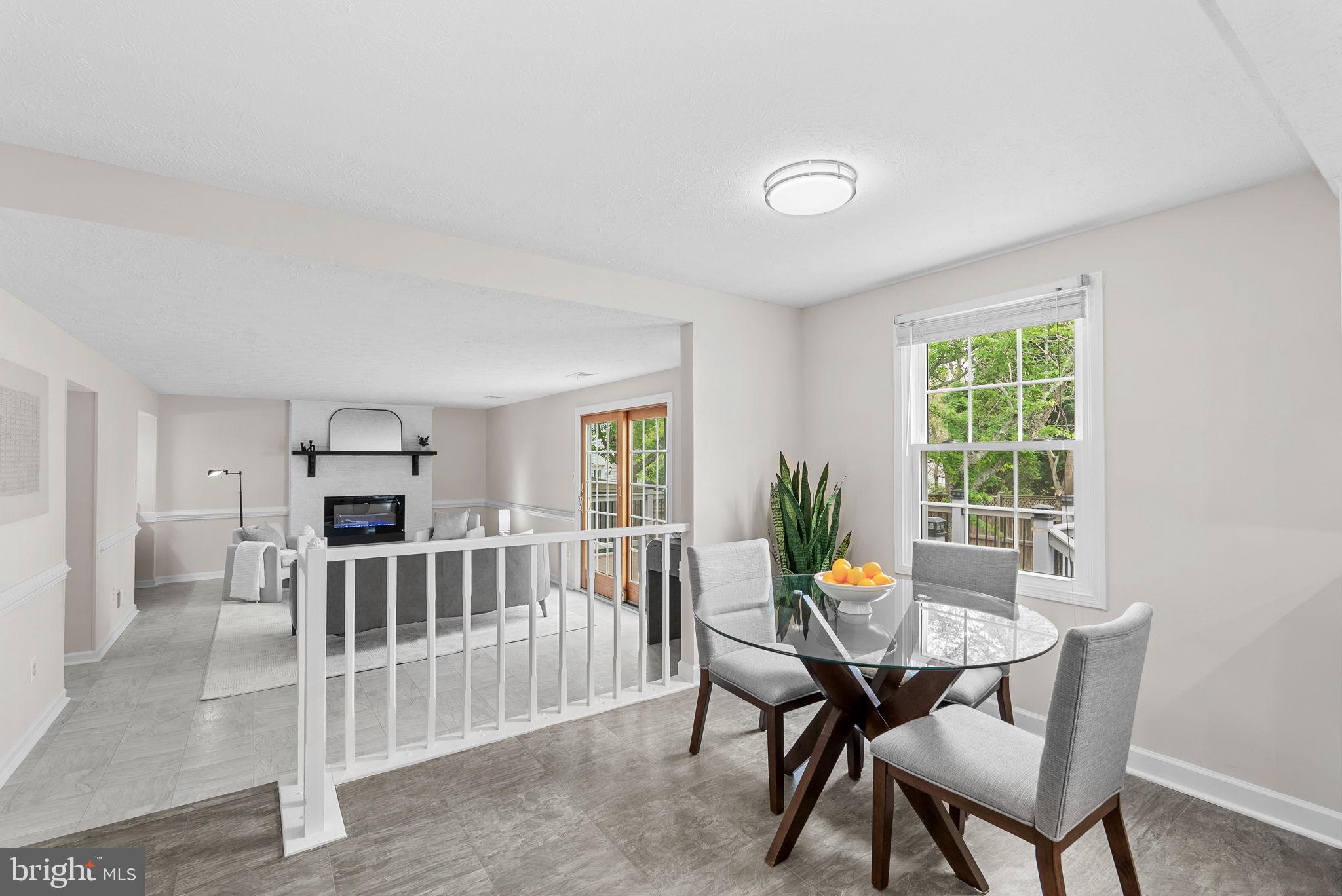 LONGWOOD KNOLLS - Residential