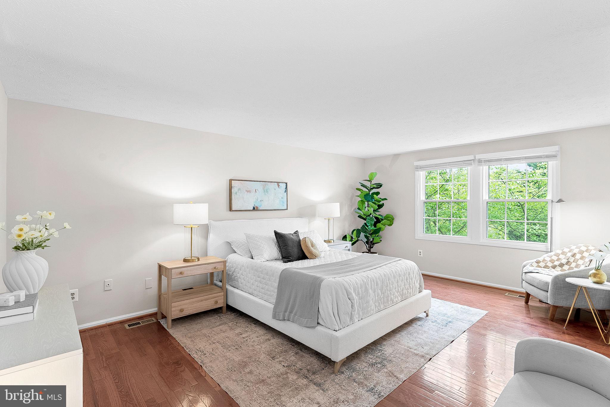 LONGWOOD KNOLLS - Residential