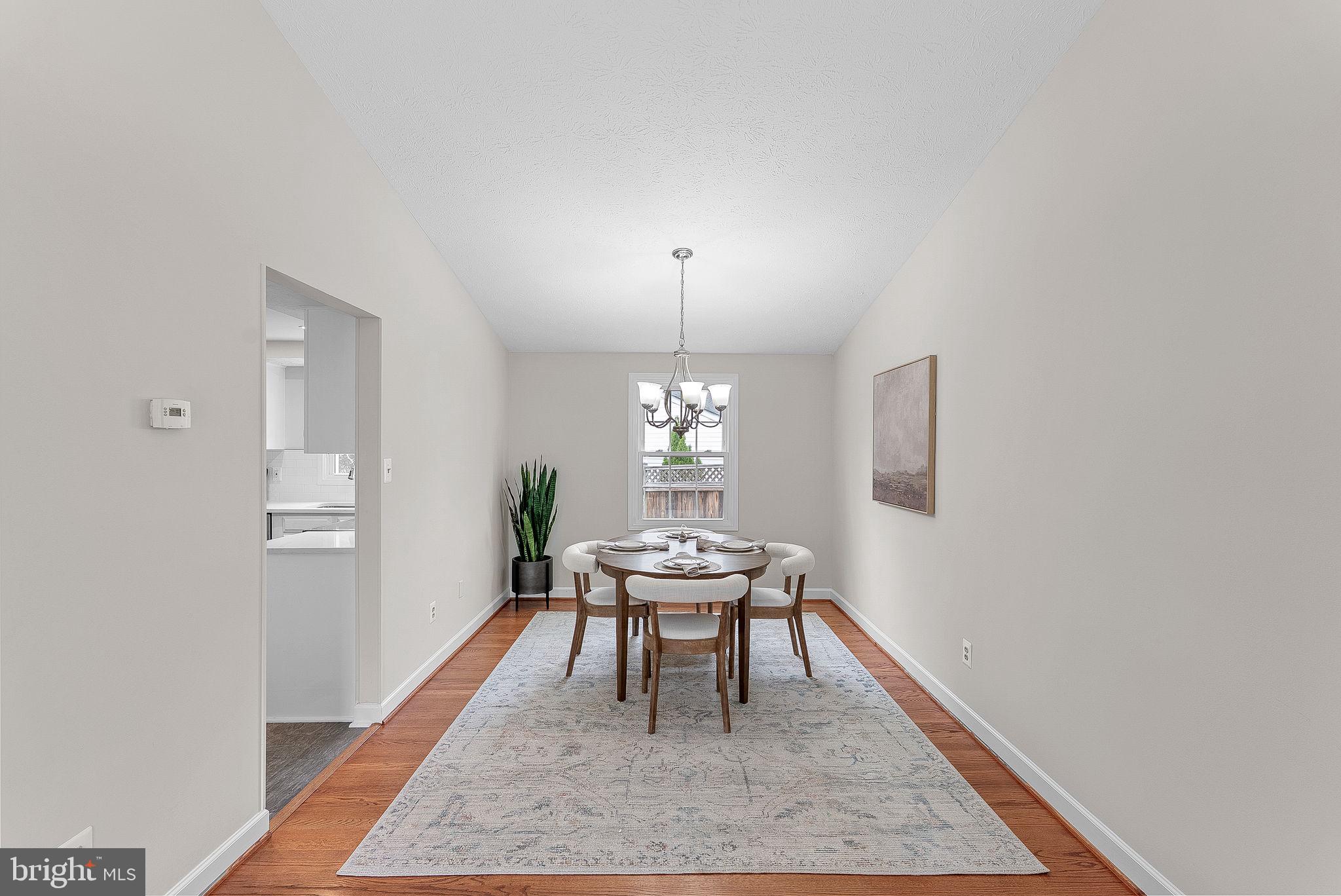 LONGWOOD KNOLLS - Residential