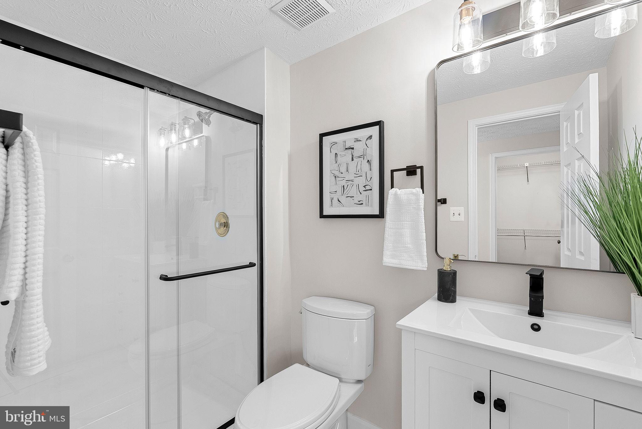 LONGWOOD KNOLLS - Residential