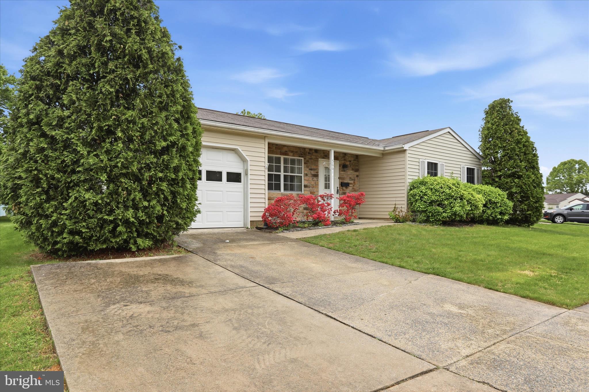 CRESTWOOD VILLAGE - Residential