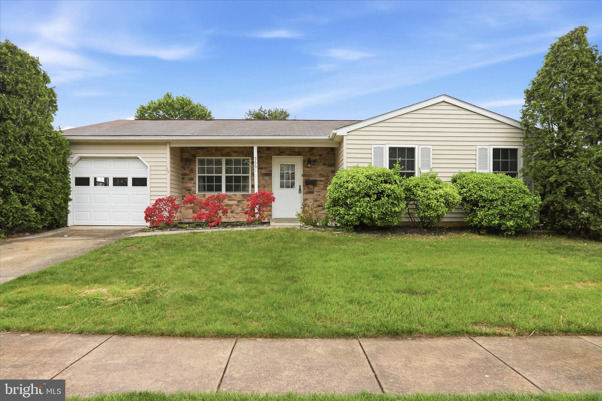 CRESTWOOD VILLAGE - Residential