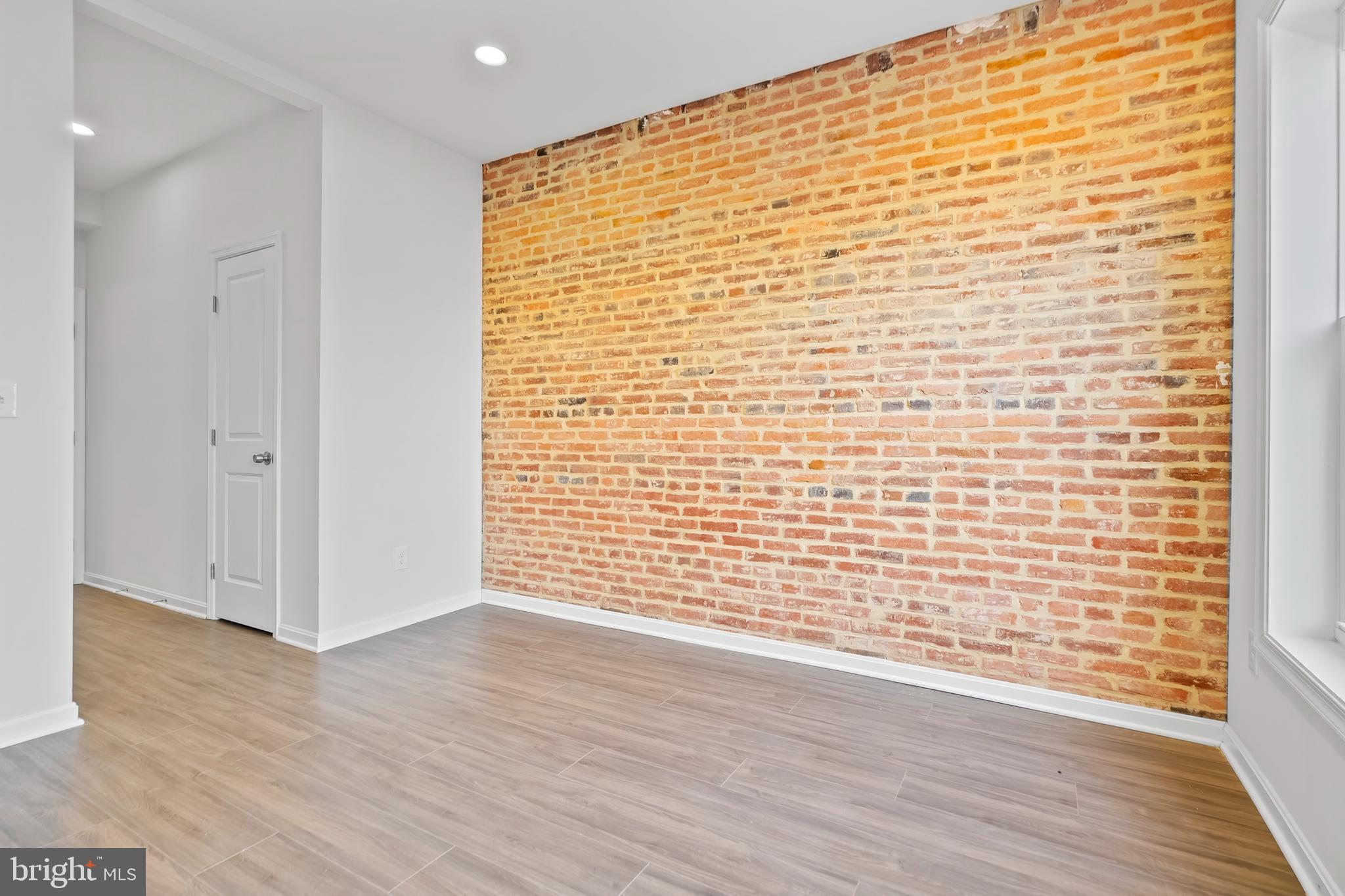 REMINGTON HISTORIC DISTRICT - Residential Lease