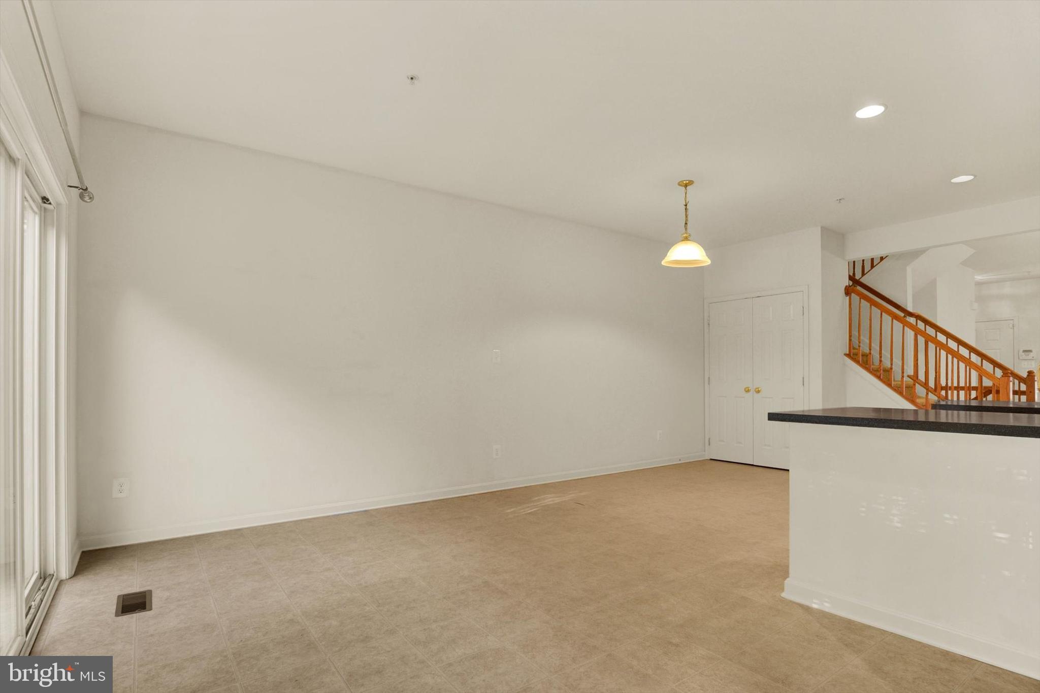 AUTUMN RUN - Residential Lease