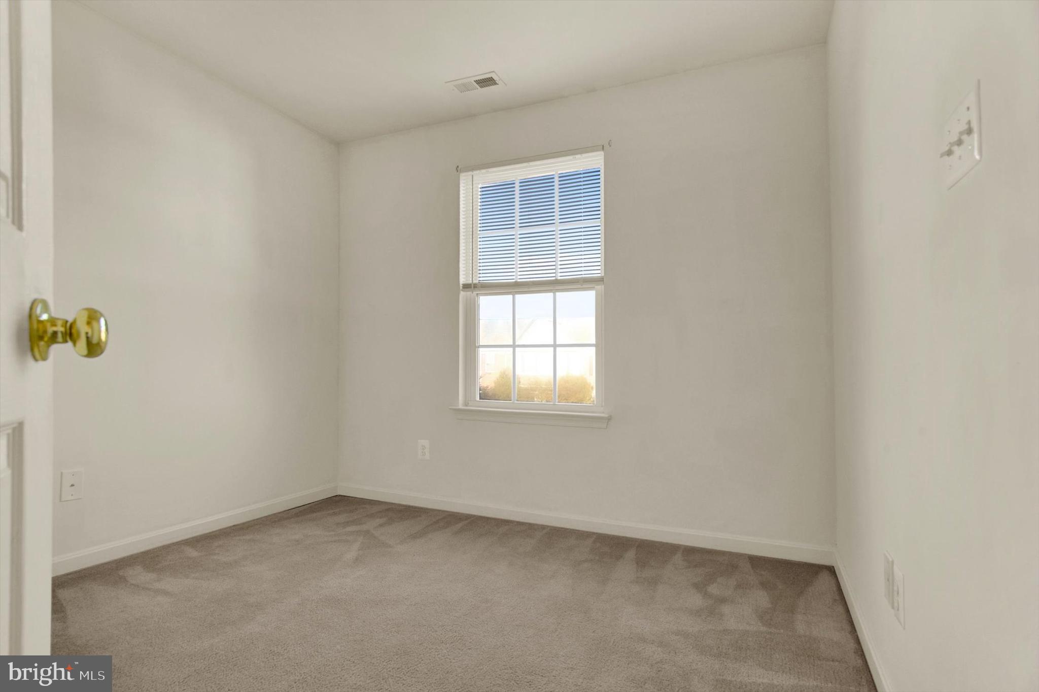 AUTUMN RUN - Residential Lease