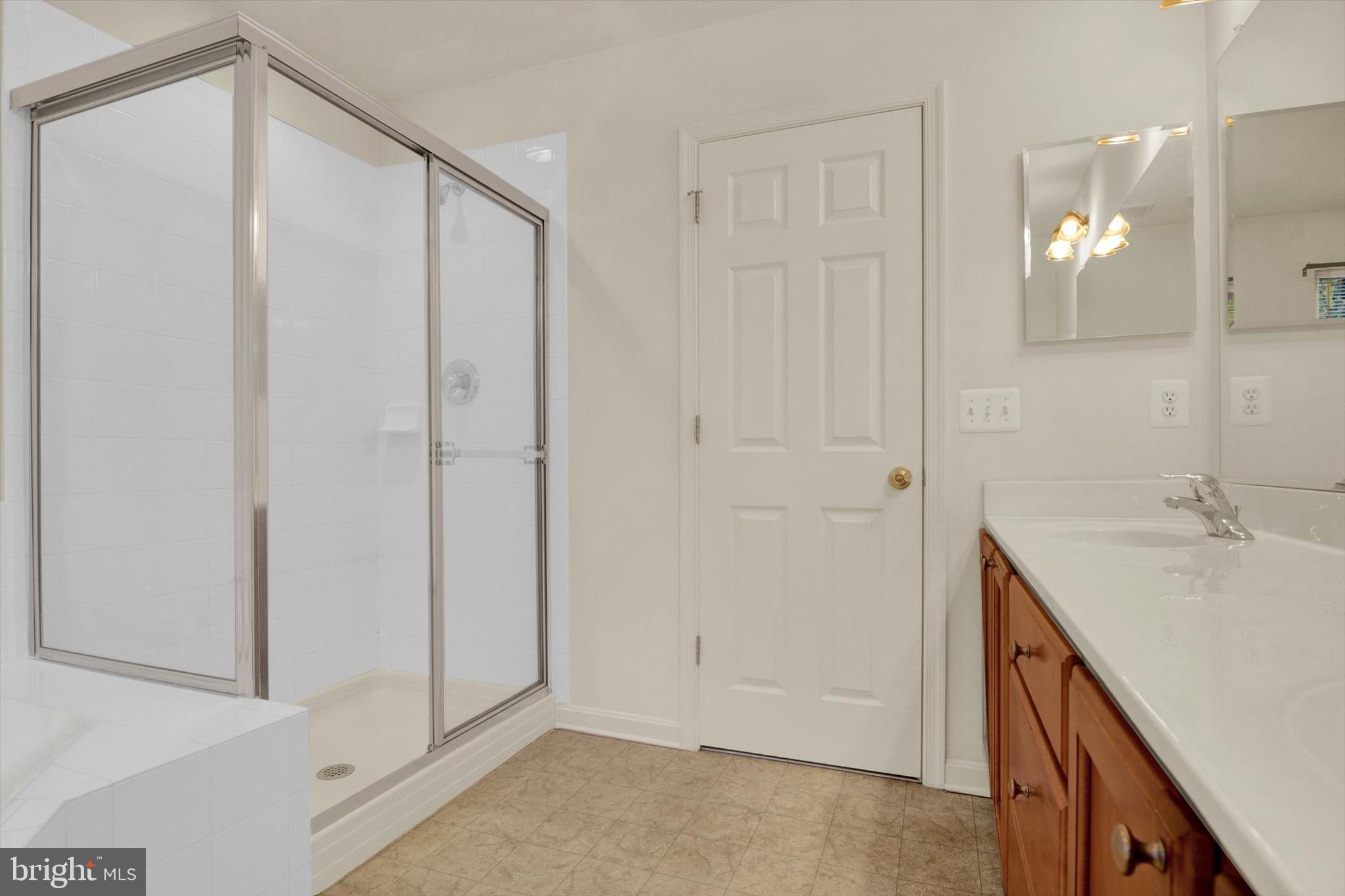 AUTUMN RUN - Residential Lease