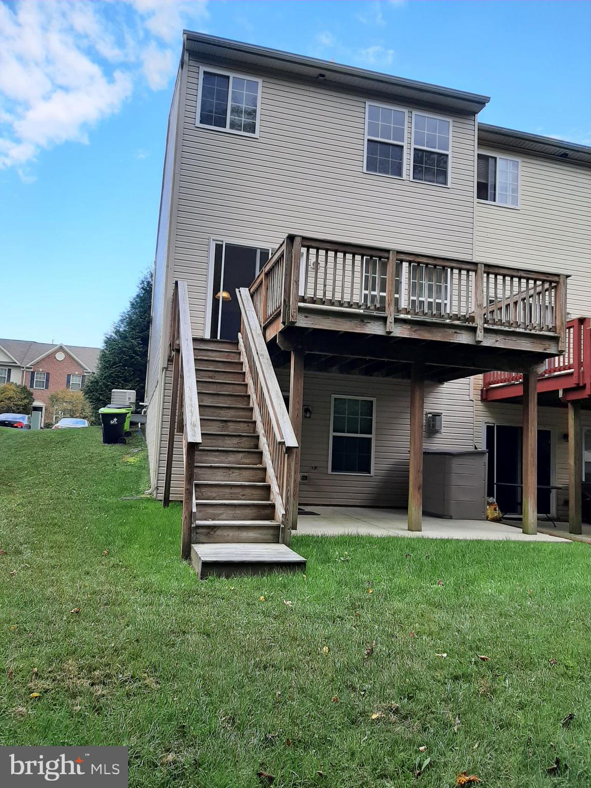 AUTUMN RUN - Residential Lease