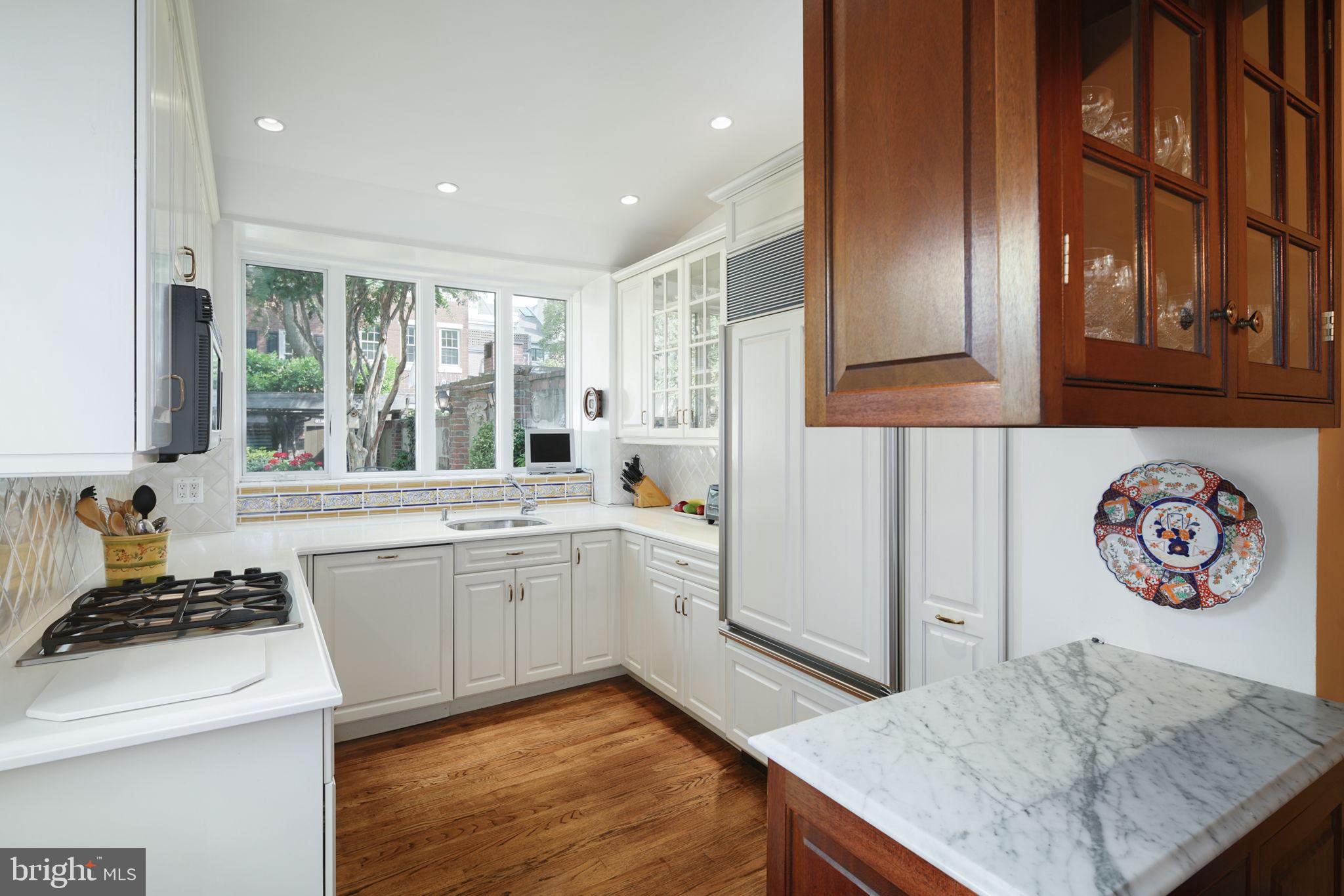 SOCIETY HILL - Residential