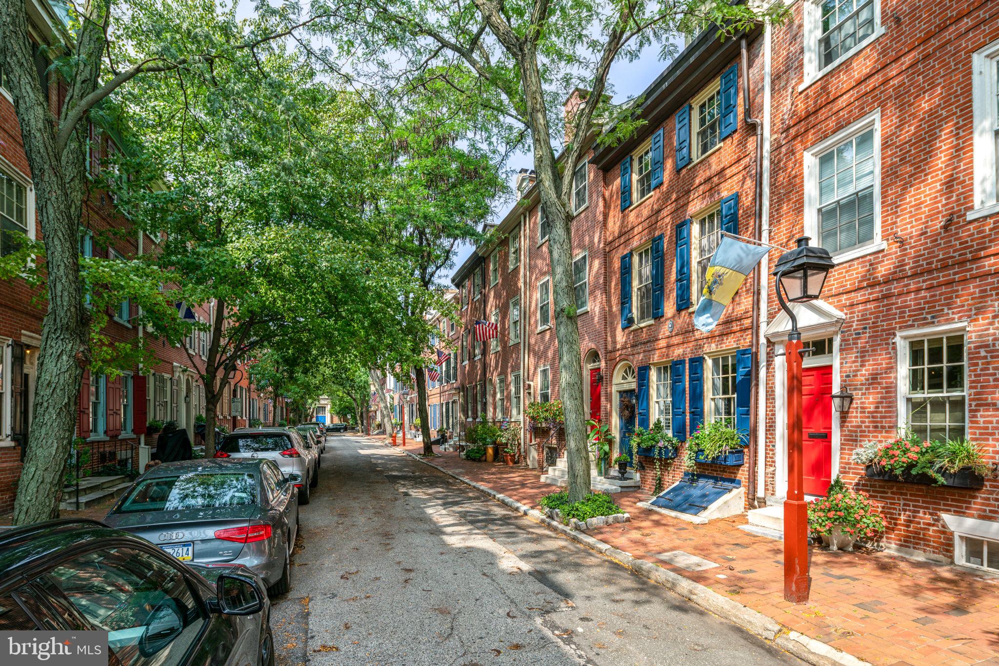 SOCIETY HILL - Residential