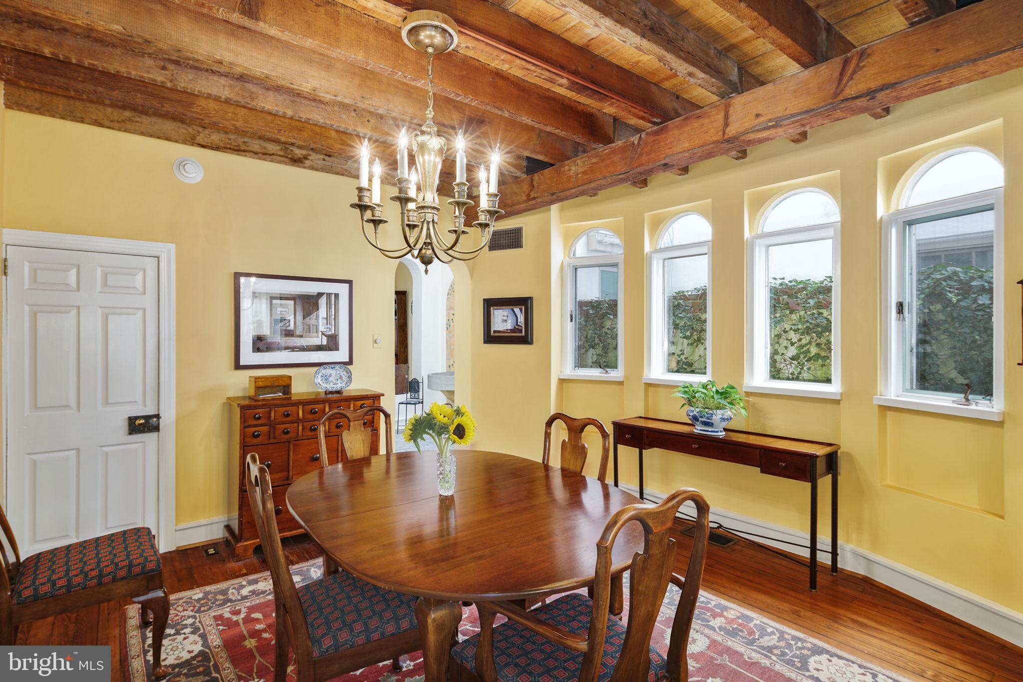 SOCIETY HILL - Residential