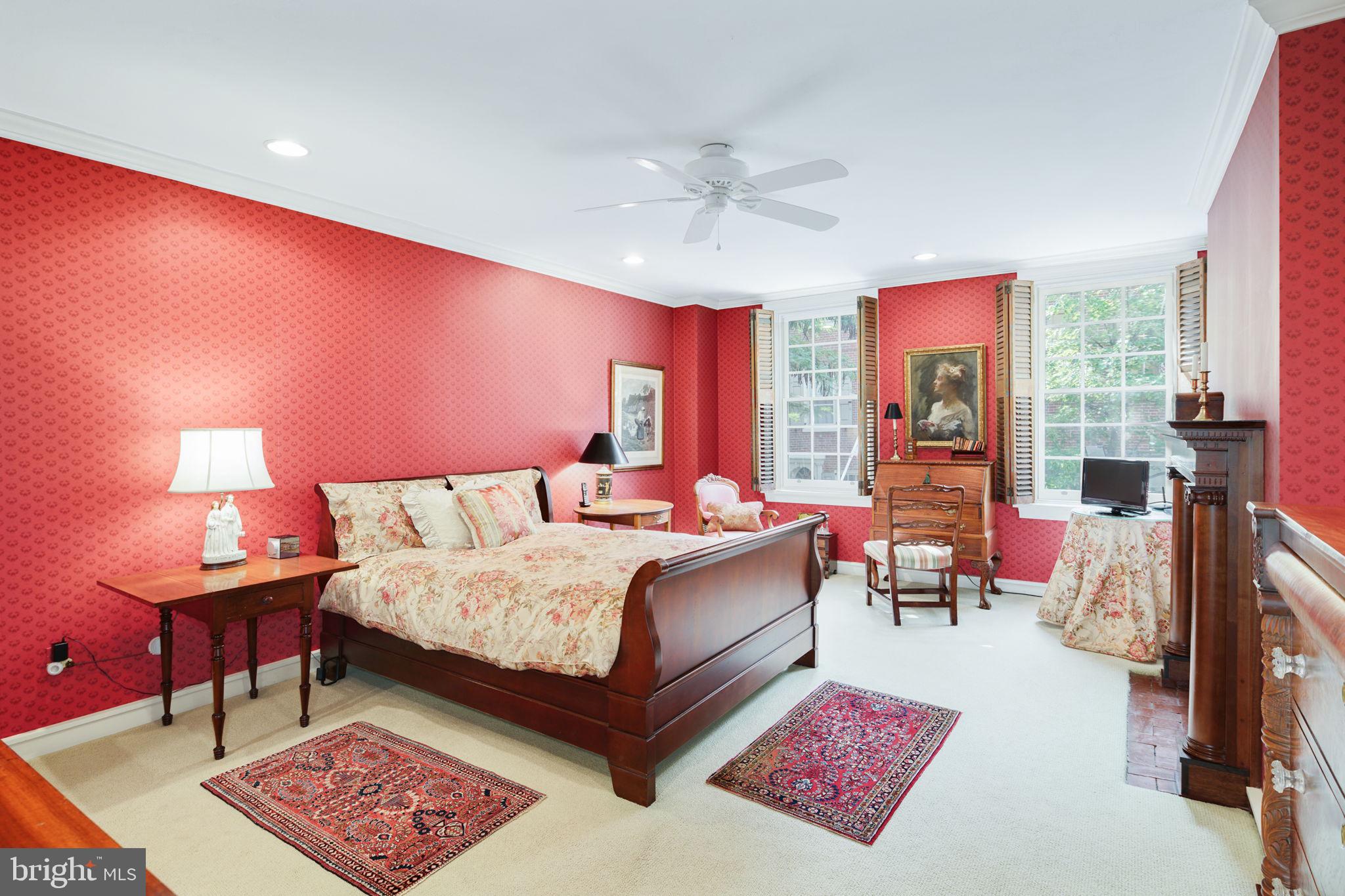 SOCIETY HILL - Residential