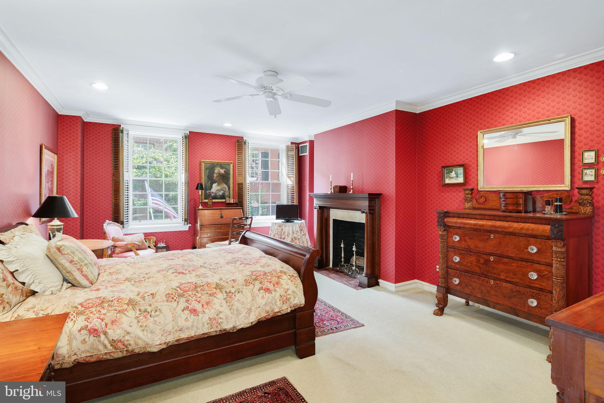 SOCIETY HILL - Residential