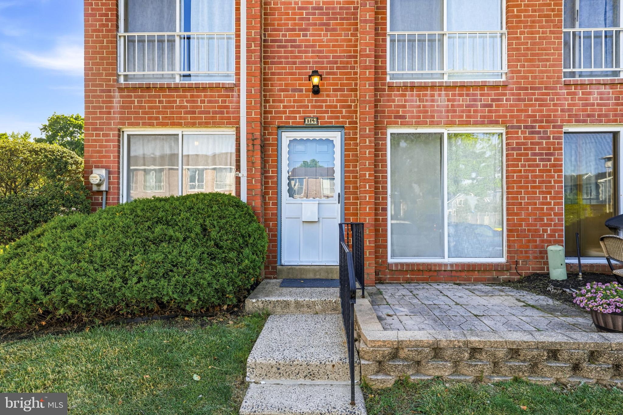 YORKTOWN - Residential