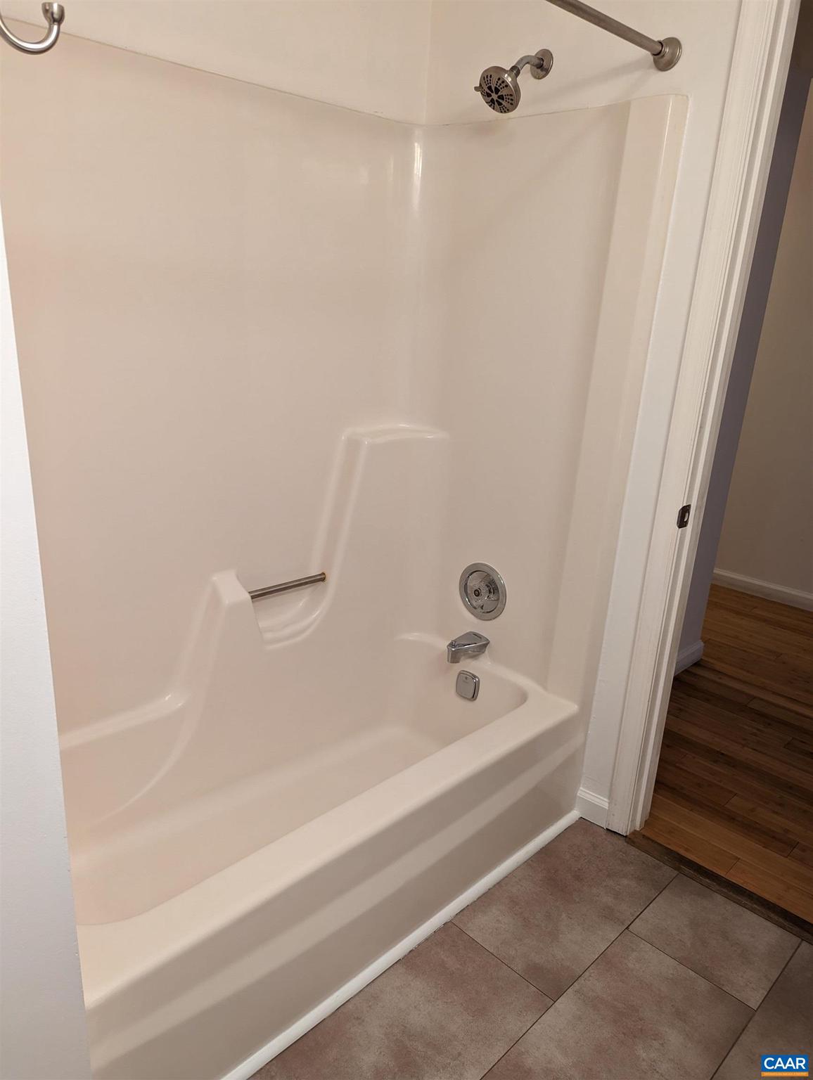 LAKE MONTICELLO - Residential Lease