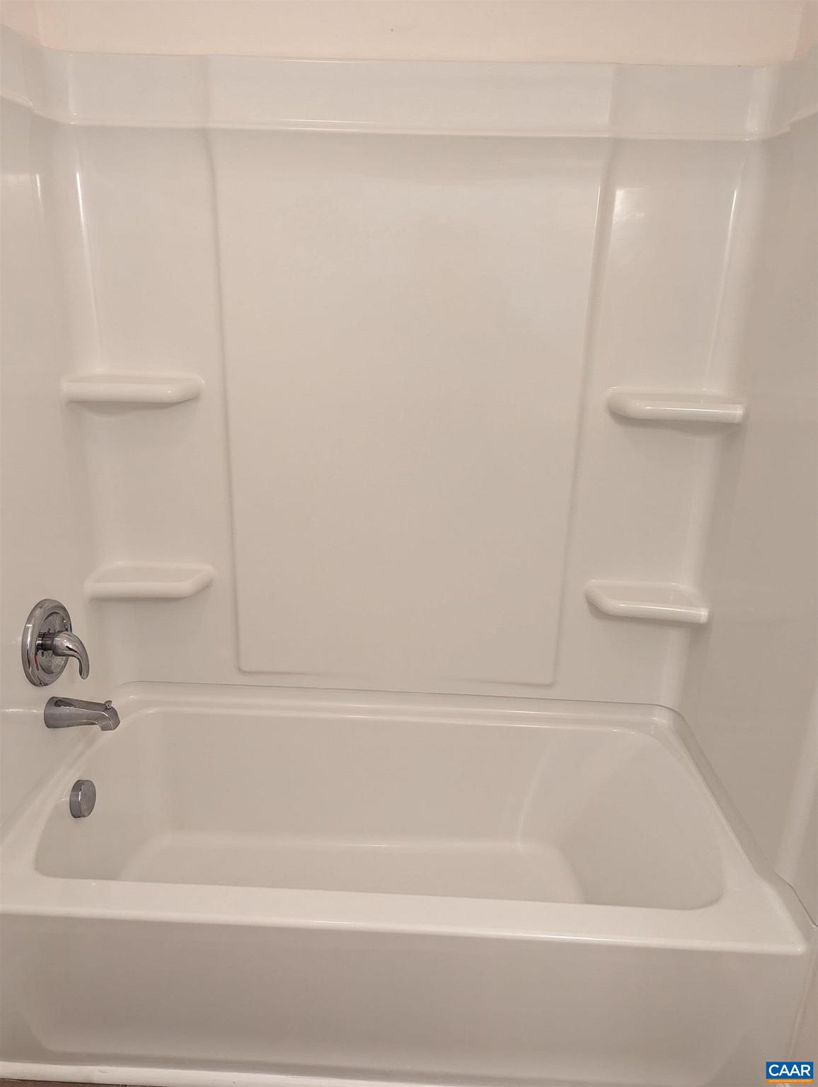 LAKE MONTICELLO - Residential Lease