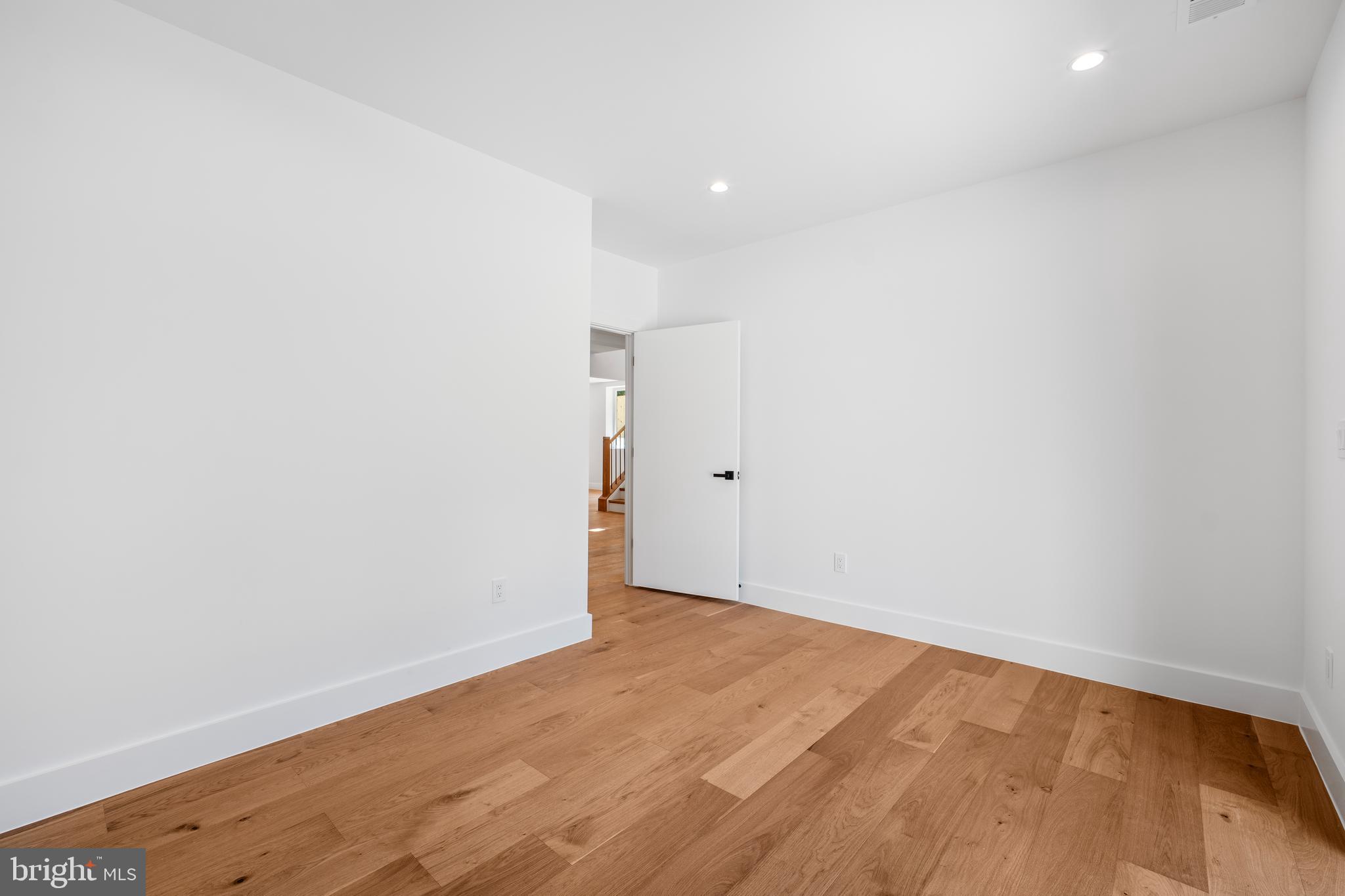 DANA HEIGHTS - Residential