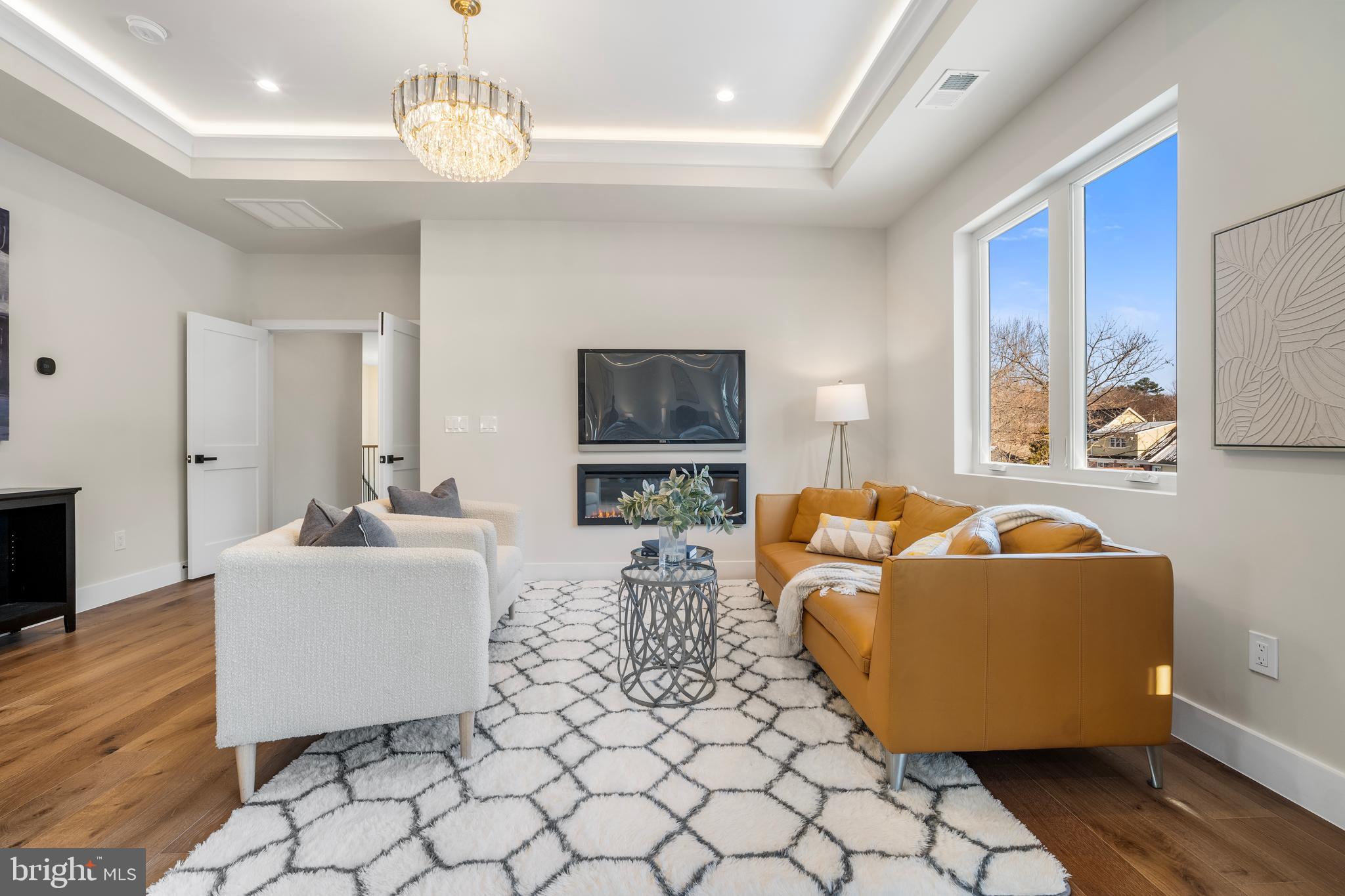 DANA HEIGHTS - Residential