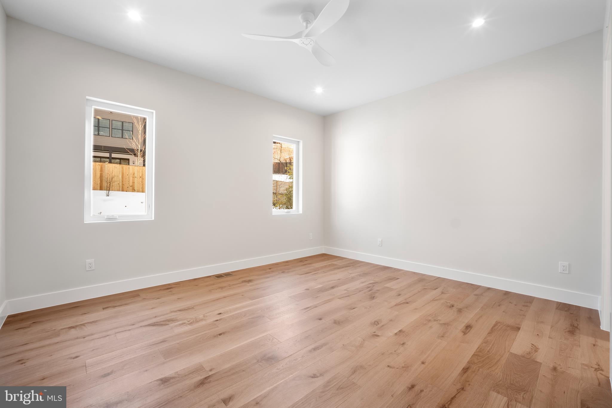 DANA HEIGHTS - Residential