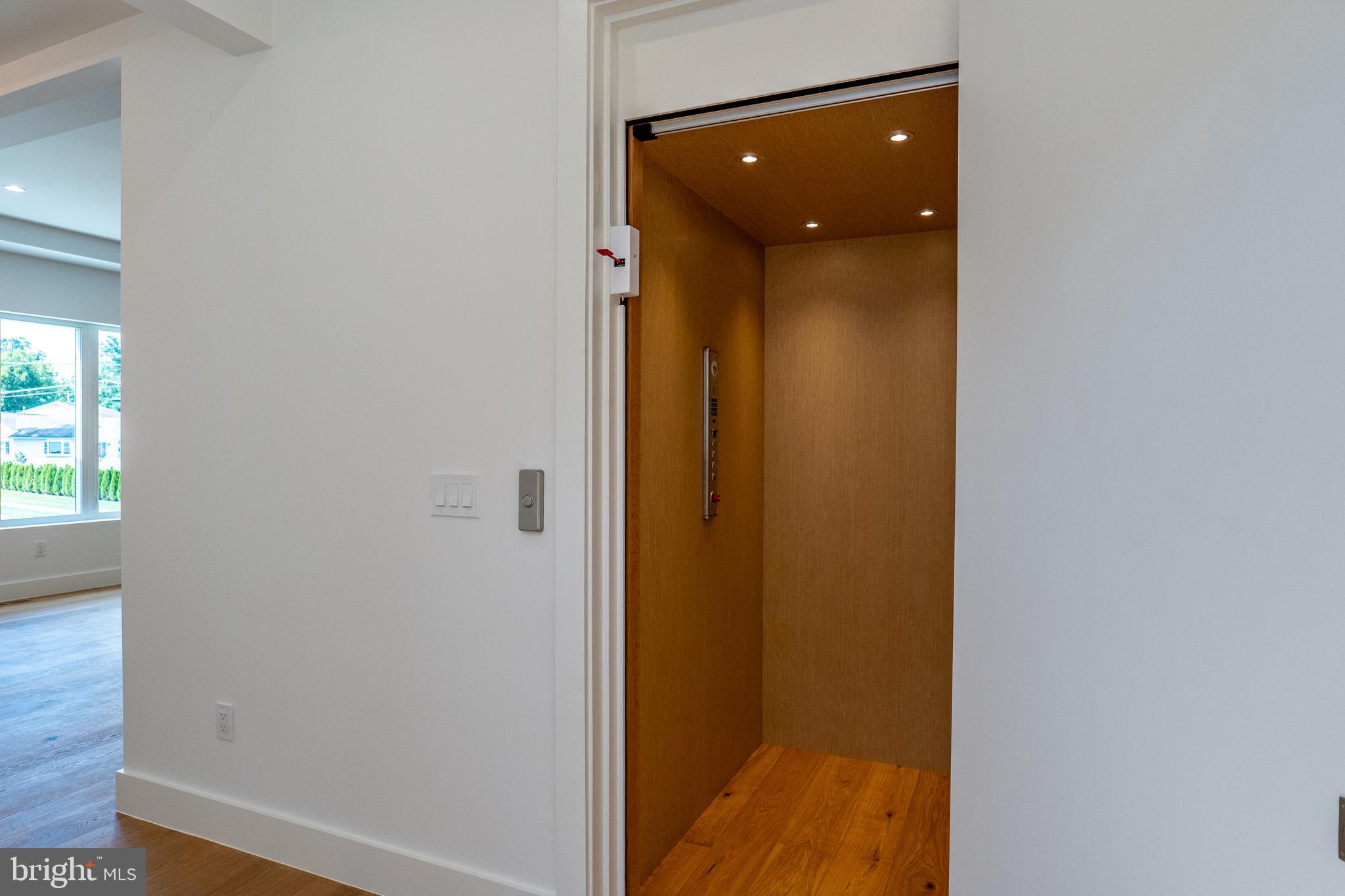 DANA HEIGHTS - Residential