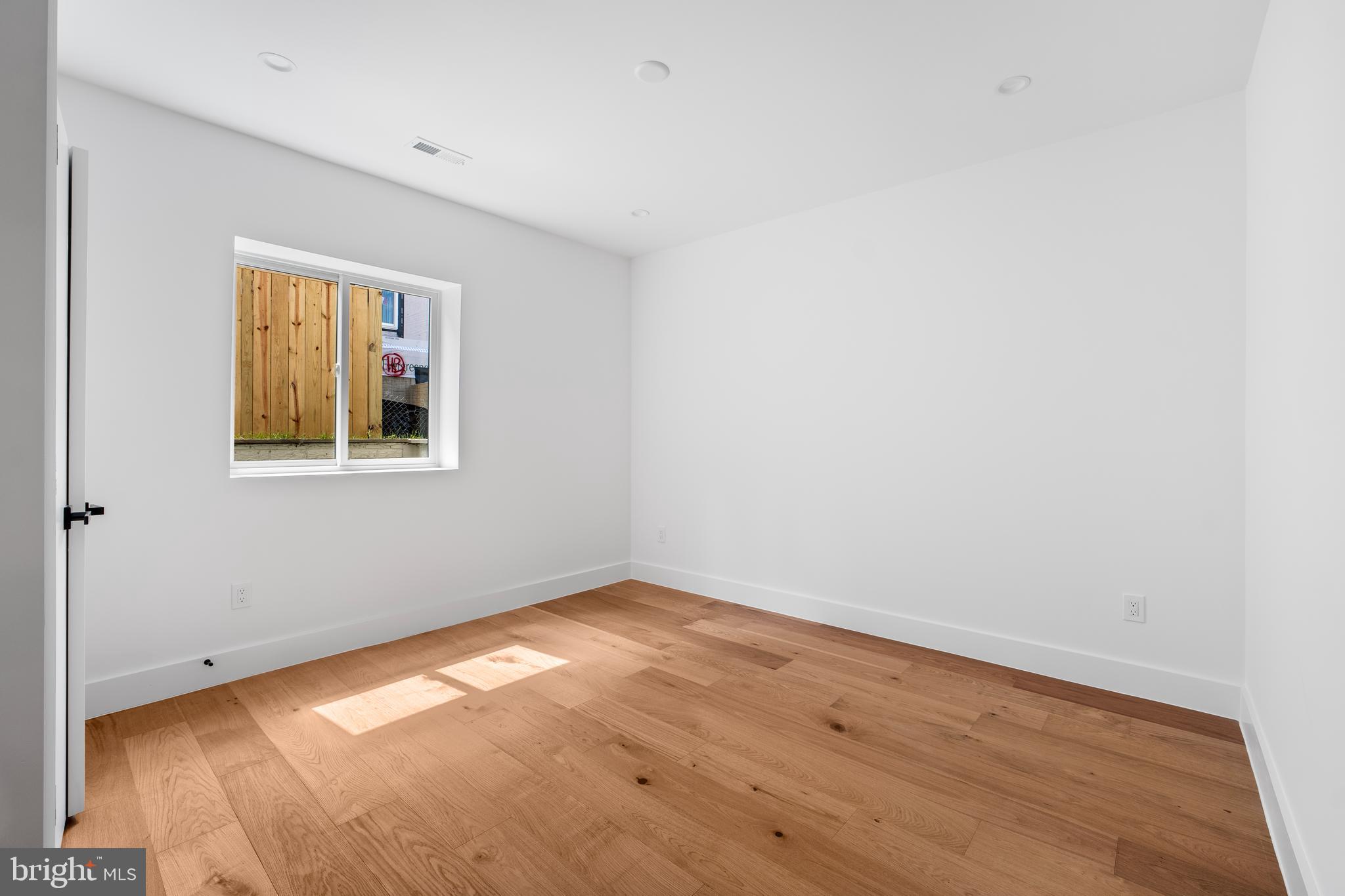 DANA HEIGHTS - Residential