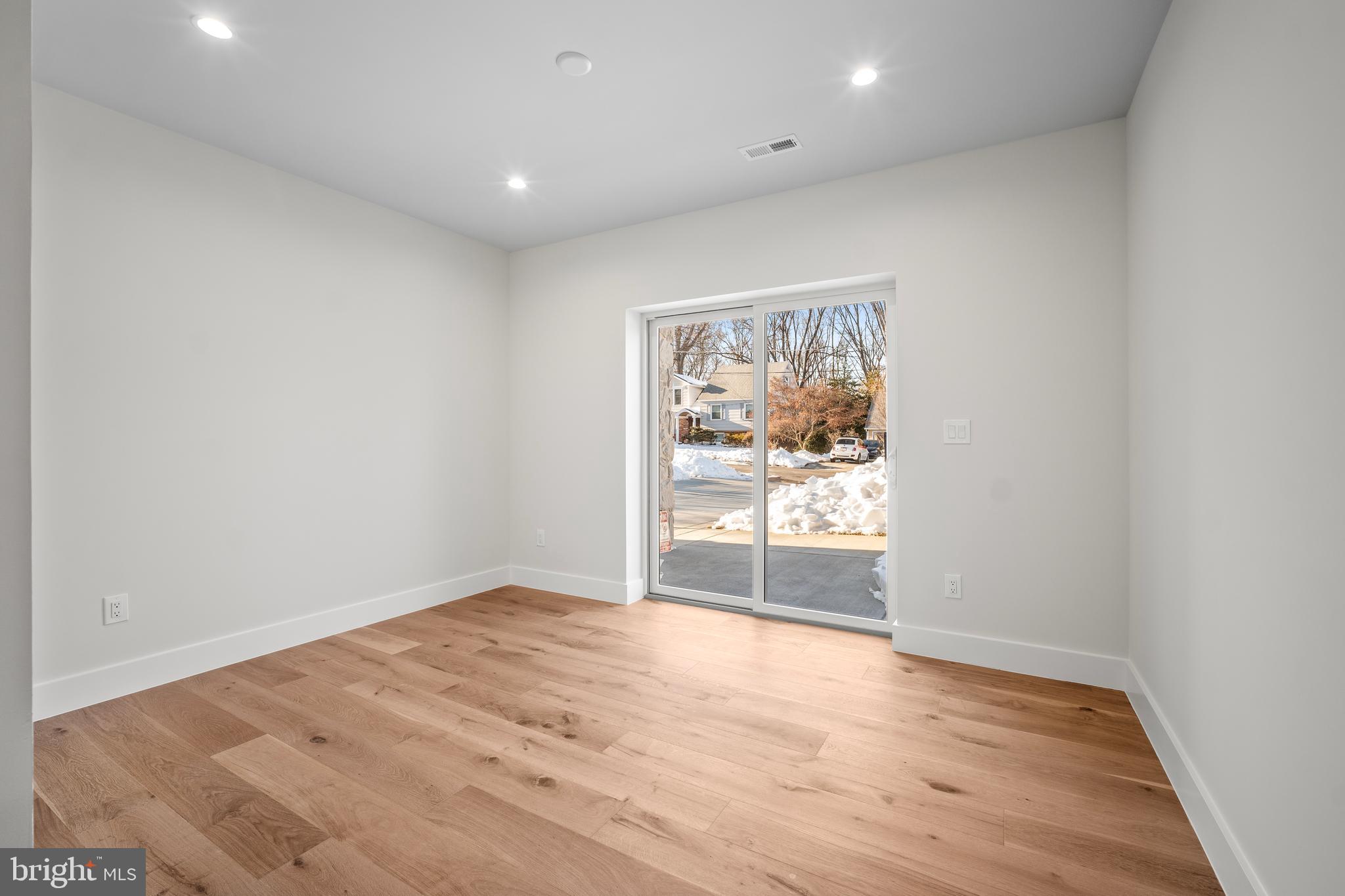 DANA HEIGHTS - Residential