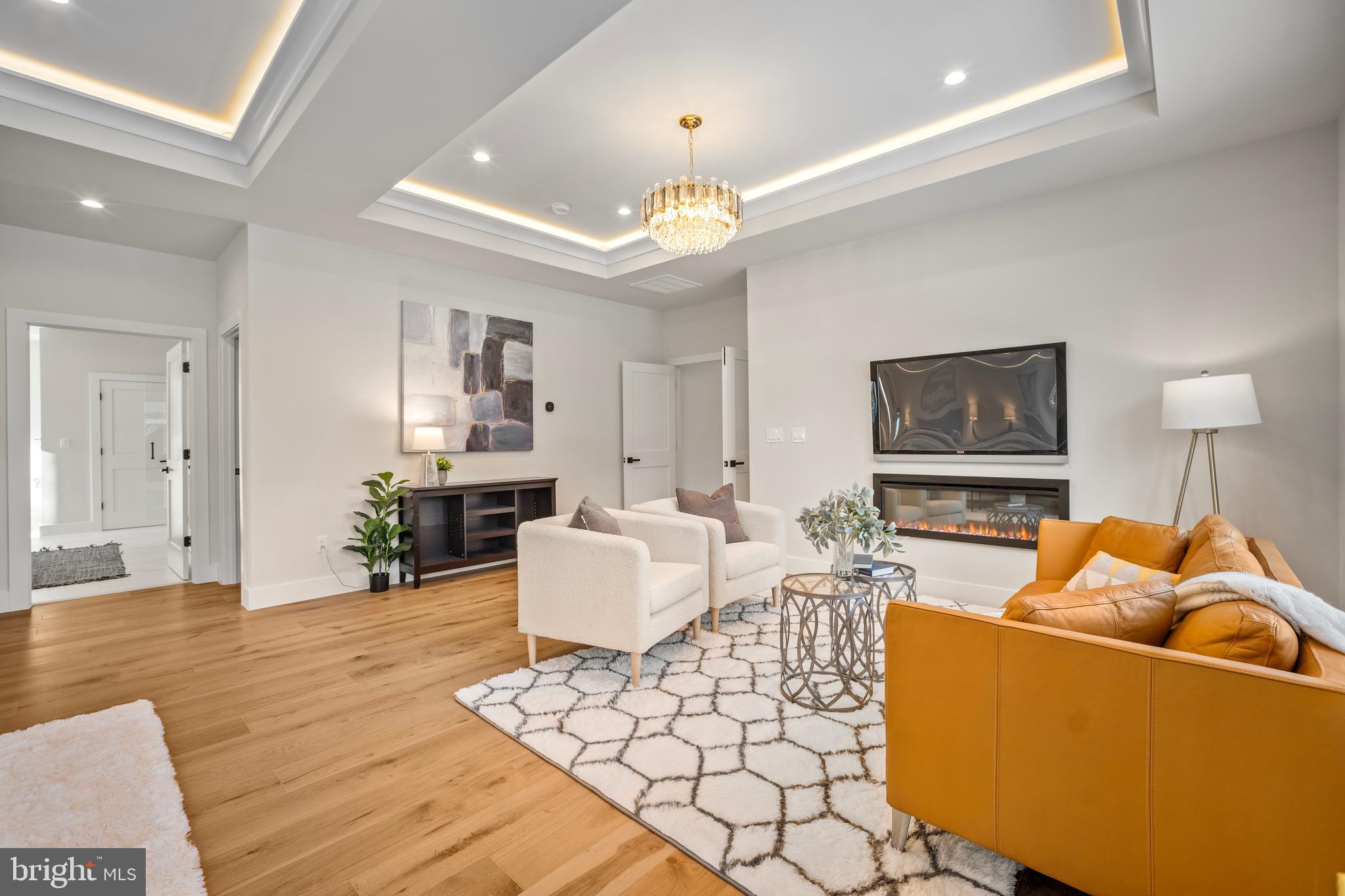 DANA HEIGHTS - Residential